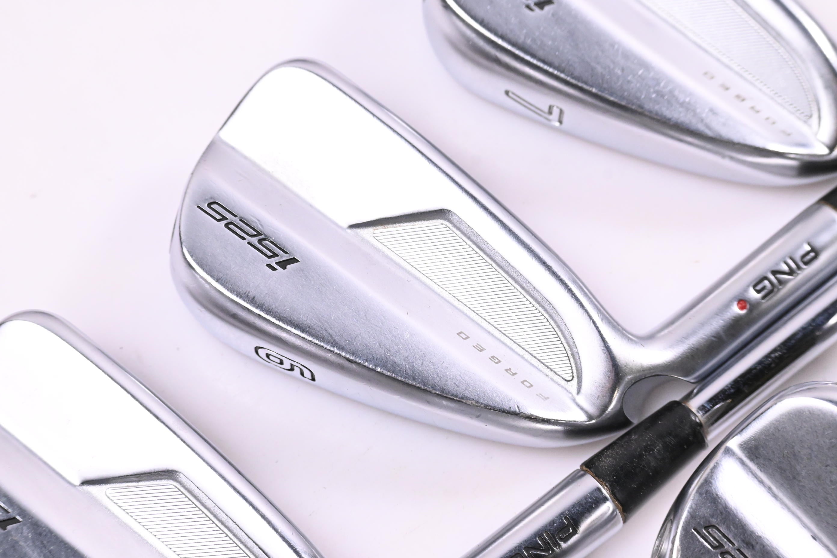 Left Hand Ping i525 Irons / 5-PW / Red Dot / X-Flex Dynamic Gold SL Shafts