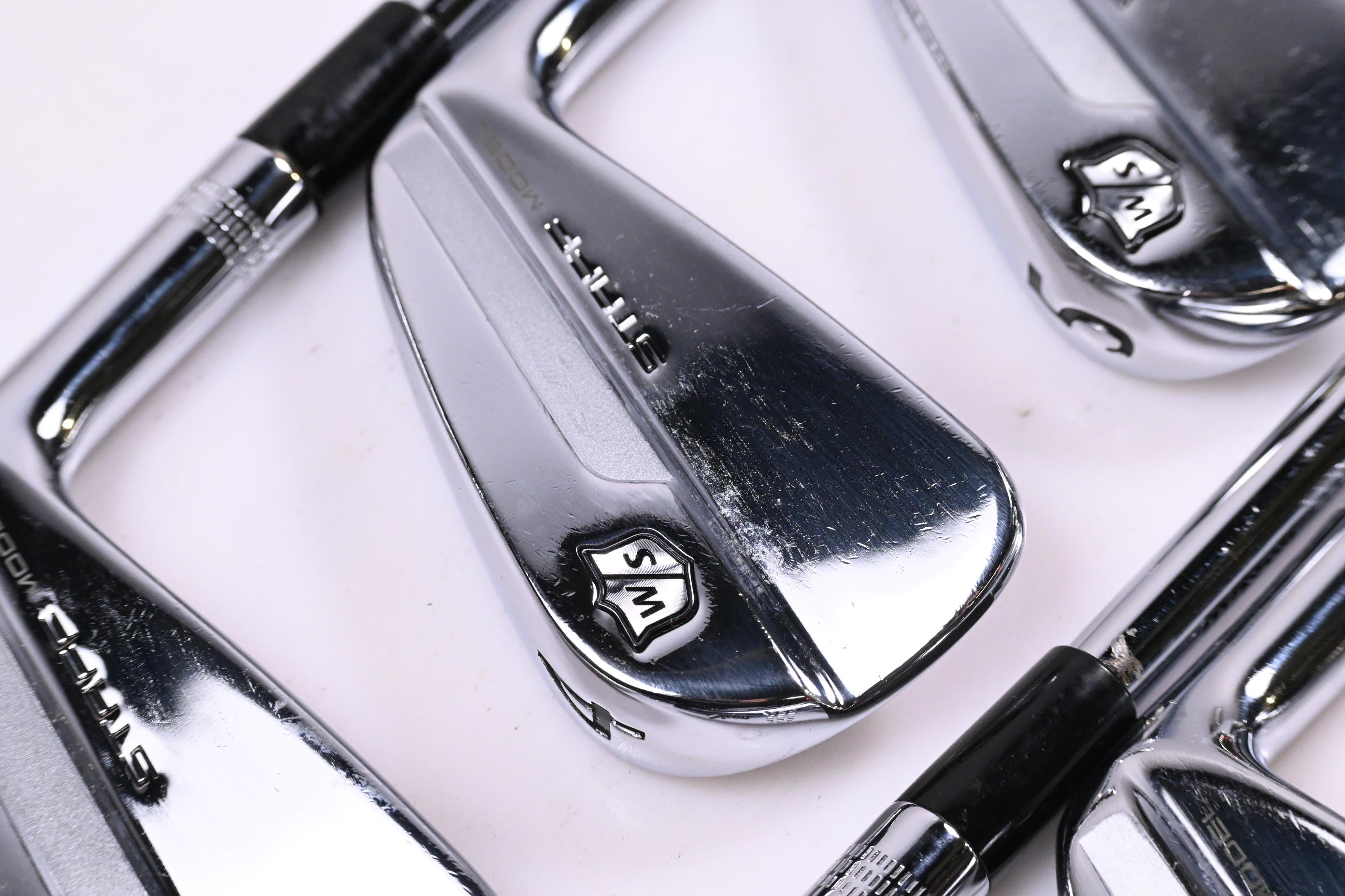 Wilson Staff Model Blade 2019 Irons / 3-PW / Stiff Flex Dynamic Gold S300 Shafts