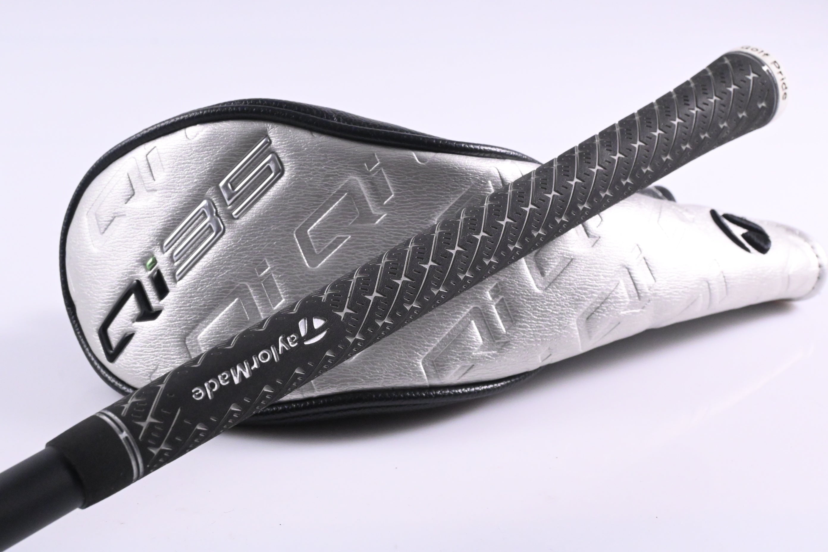 Taylormade Qi35 Max Lite #6 Hybrid / 31 Degree / Senior Flex Vanquish 5 Shaft