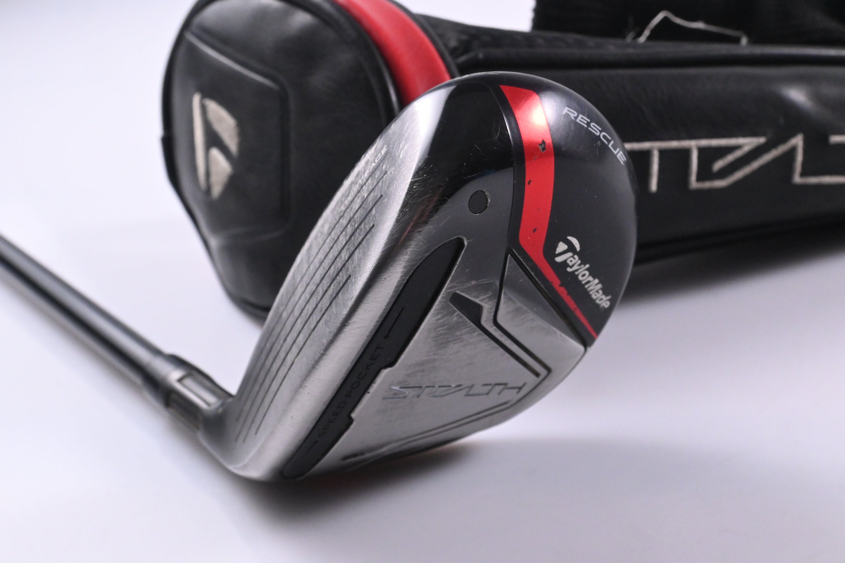 Left Hand Taylormade Stealth #3 Hybrid / 19 Degree / Regular Flex Ventus Red 6