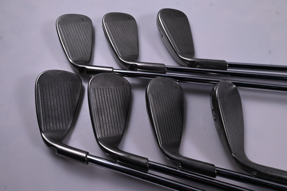 Ping G30 Irons / 5-PW+SW / Black Dot / Regular Flex Ping CFS Distance Shafts