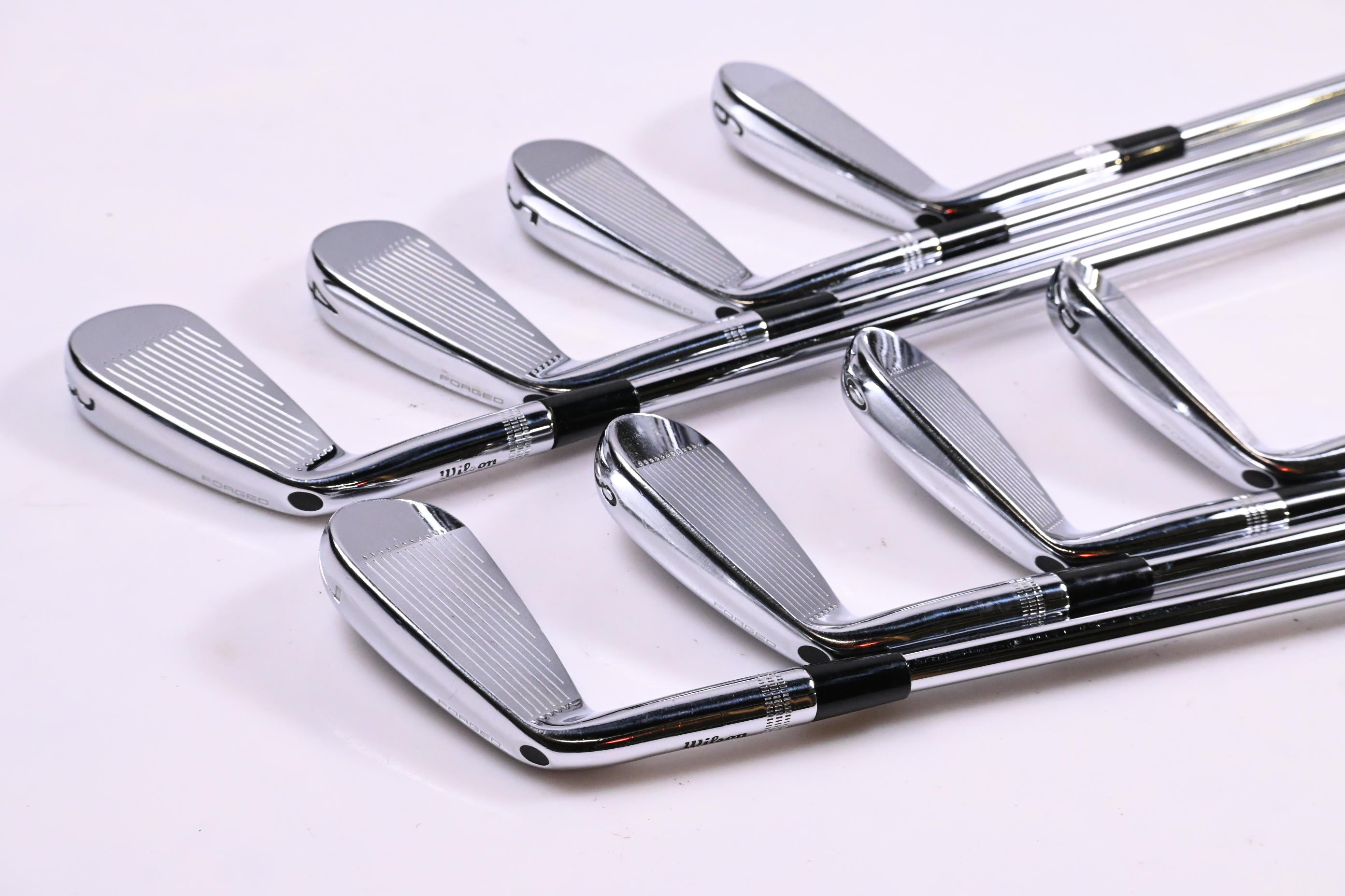 Wilson Staff Model Blade 2019 Irons / 3-PW / Stiff Flex Dynamic Gold S300 Shafts