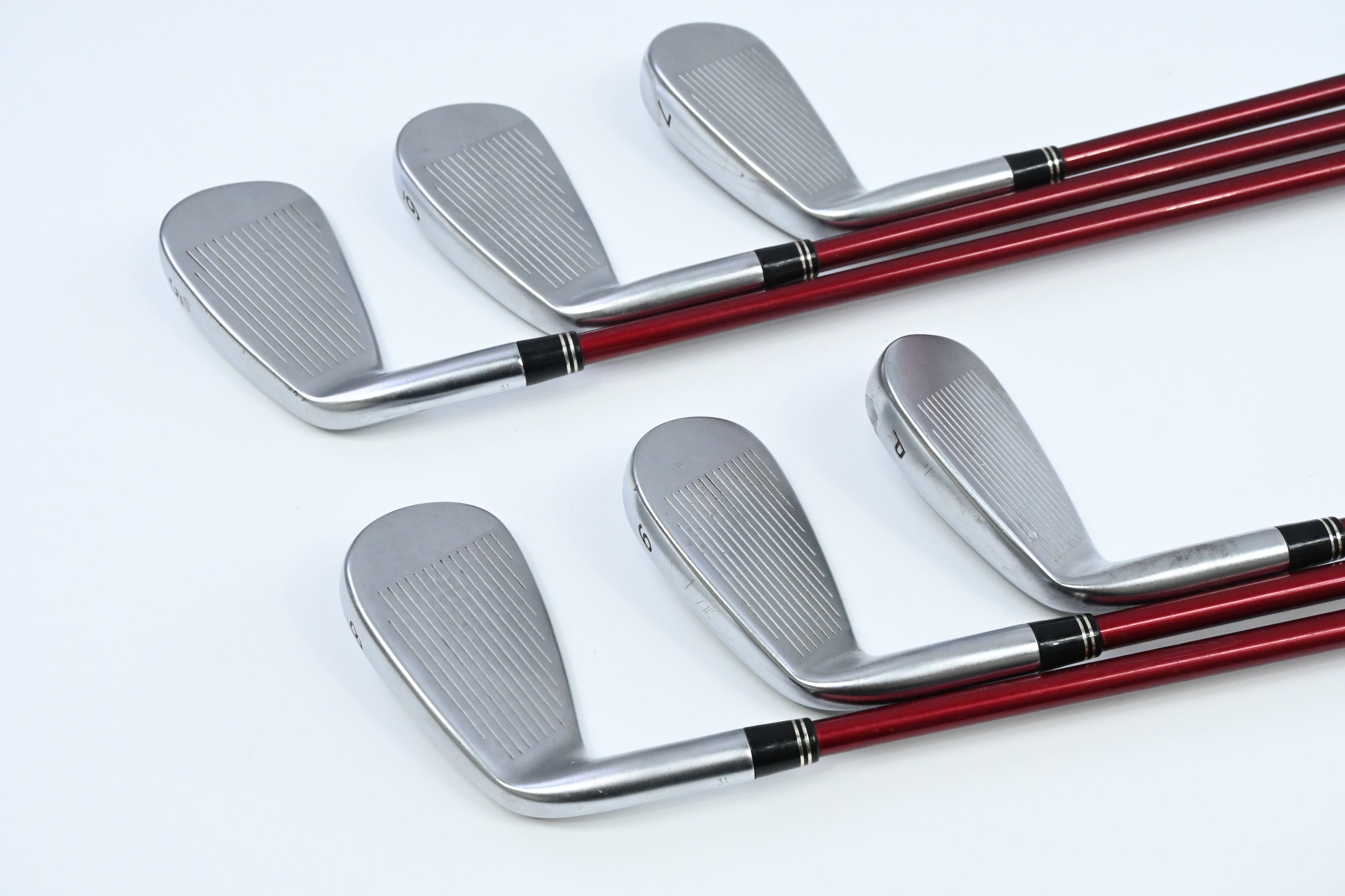 Taylormade R9 Irons / 5-PW / Regular Flex Fujikura Motore 55 Shafts
