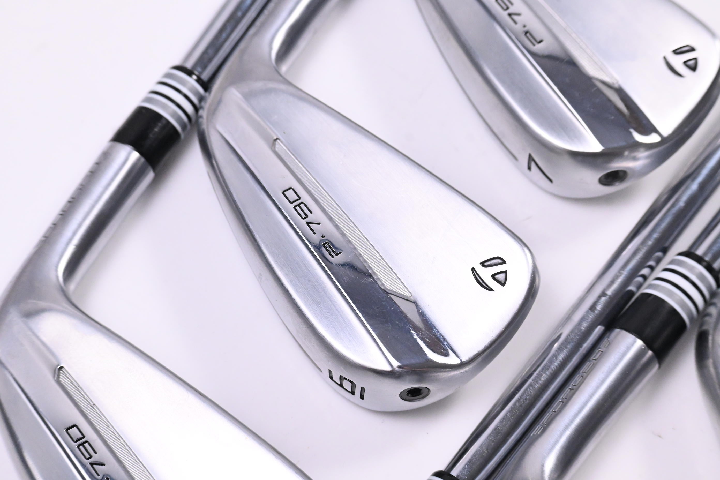 Taylormade P790 2025 Irons / 5-PW+AW / Regular Flex Steel Shafts