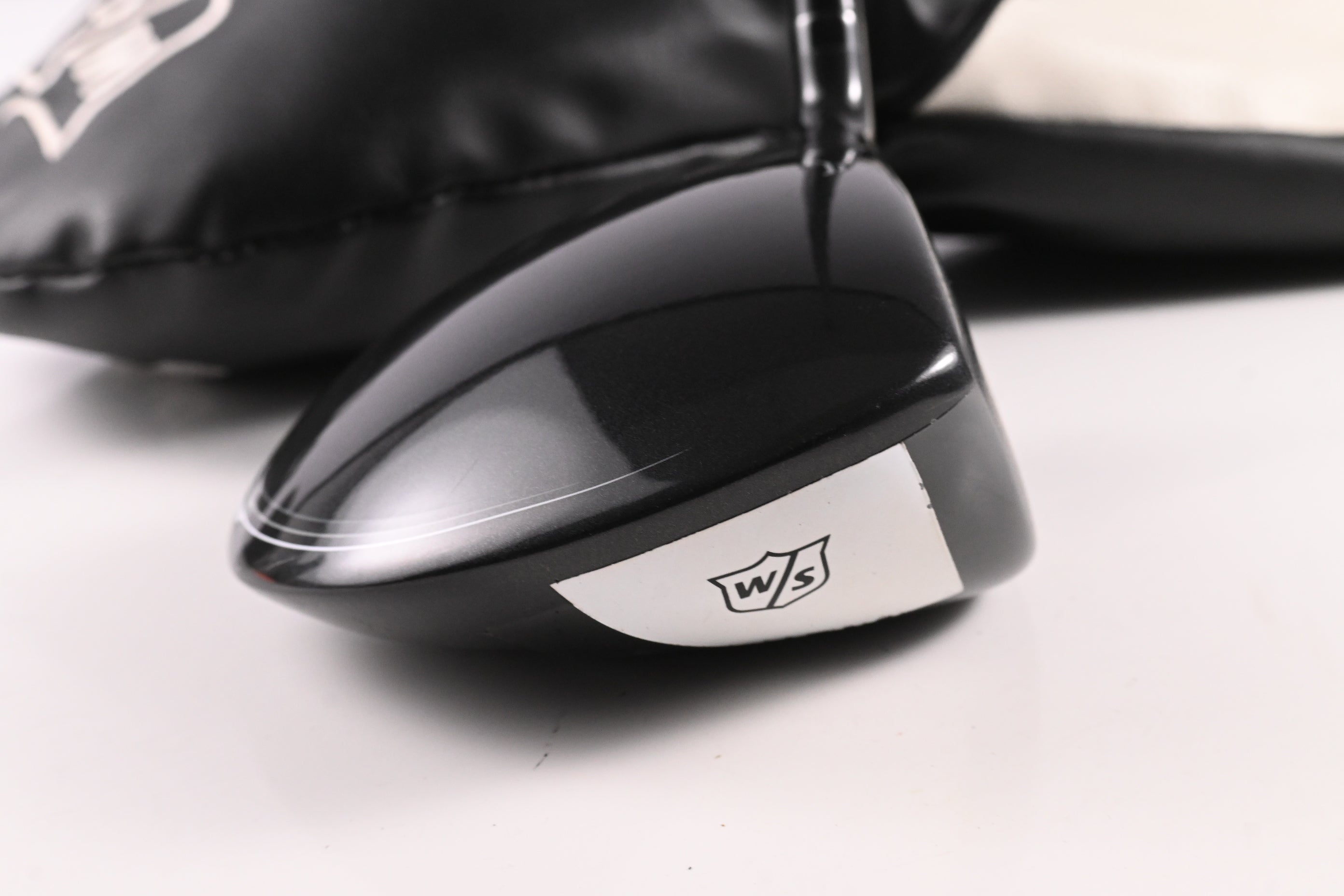 Wilson Staff Launch Pad Driver / 13 Degree / Regular Flex Helium Black 46g Shaft