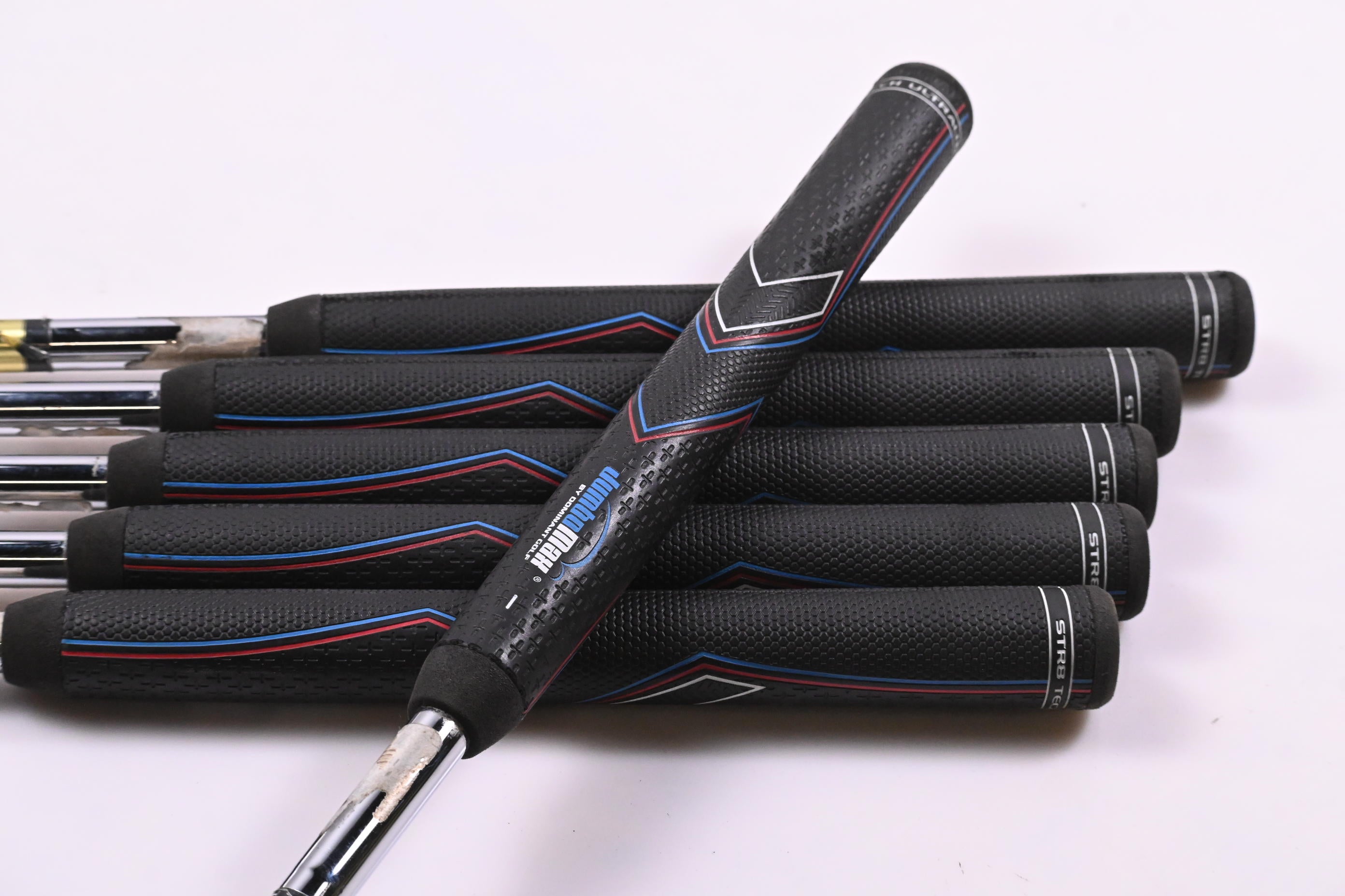 Left Hand Ping i525 Irons / 5-PW / Red Dot / X-Flex Dynamic Gold SL Shafts