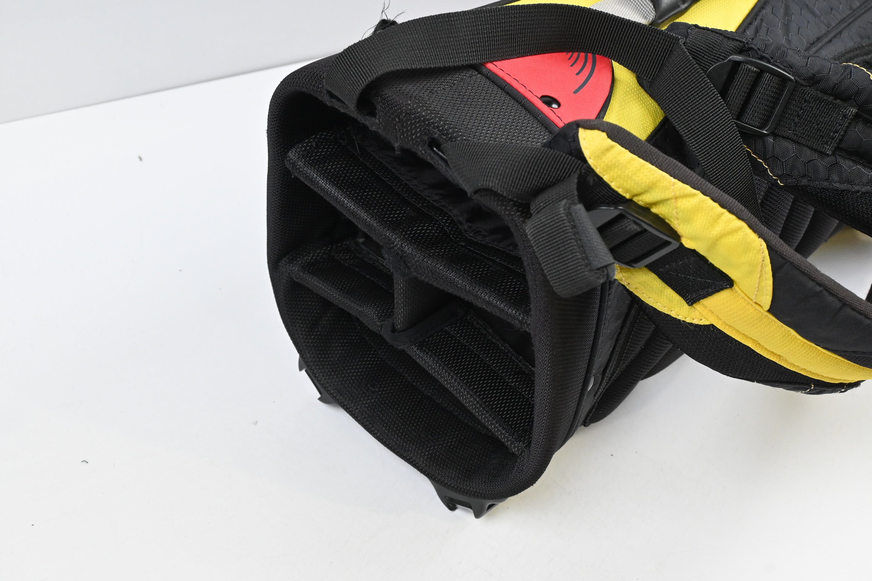 Ping Stand Bag / 5-Way Divider / Black, Red, Yellow