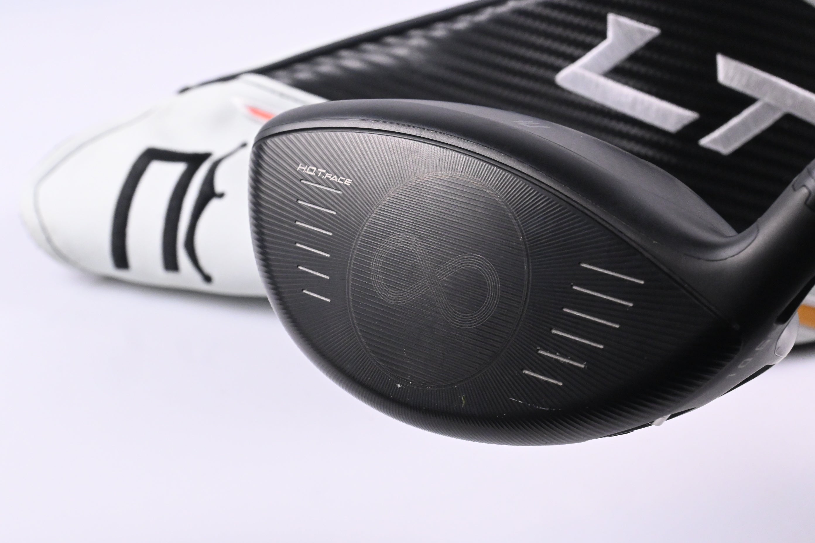 Cobra LTDx Max Driver / 10.5 Degree / X-Flex Project X HZRDUS Gen4 Blackout 60