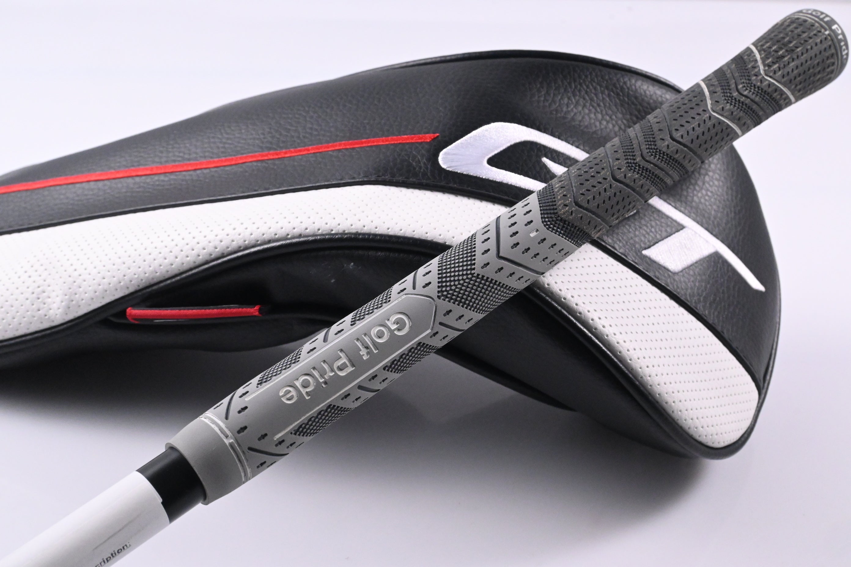 Left Hand Titleist GT2 Driver / 10 Degree / Stiff Flex HZRDUS GEN5 Black 60