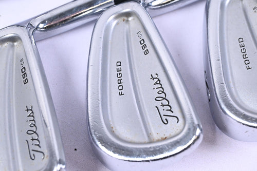 Titleist 690CB Irons / 3-8i / Regular Flex Dynamic Gold R300 Shafts