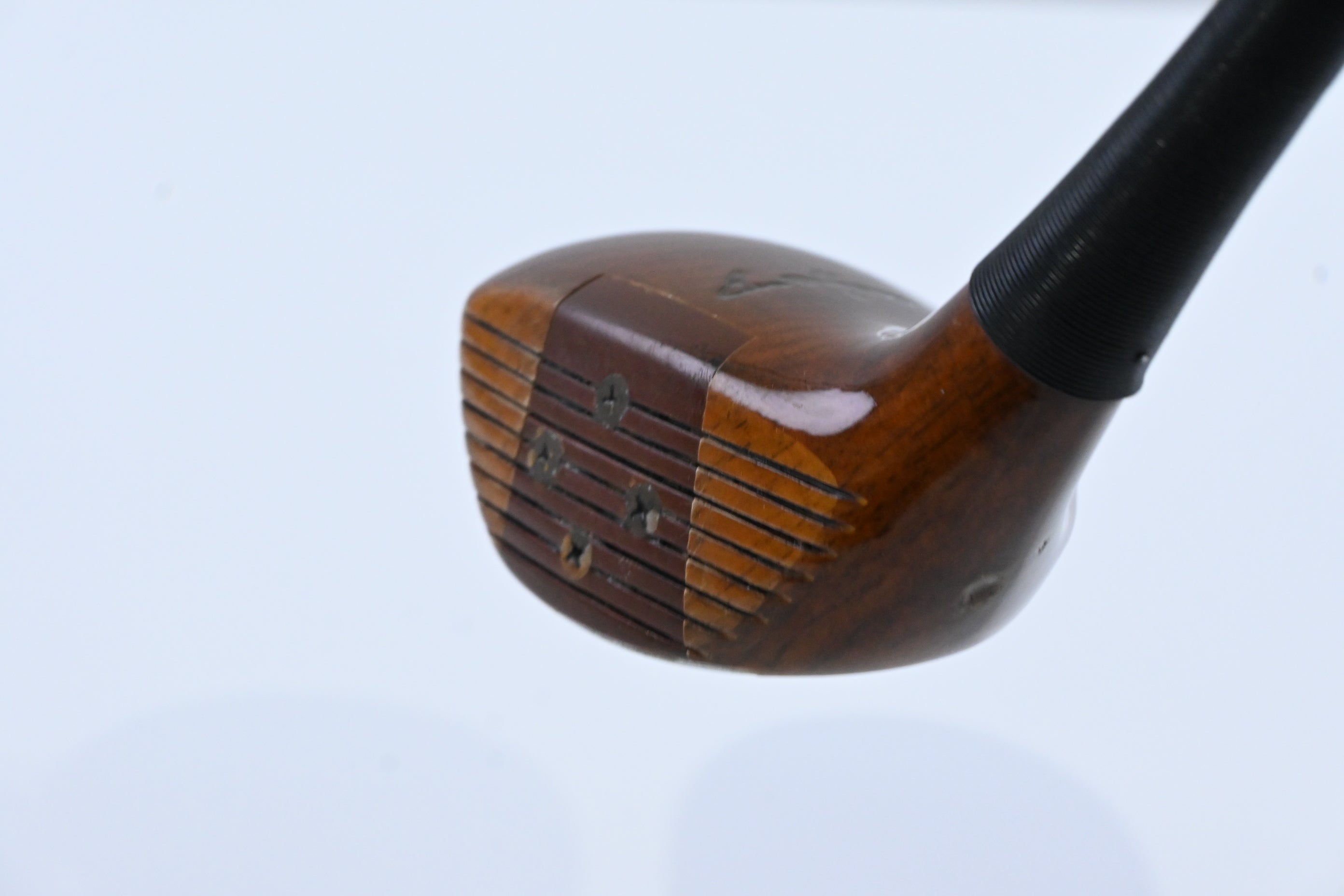 Ben Hogan Apex Persimmon Driver / 10.5 Degree / Stiff Flex Tour Gold Shaft