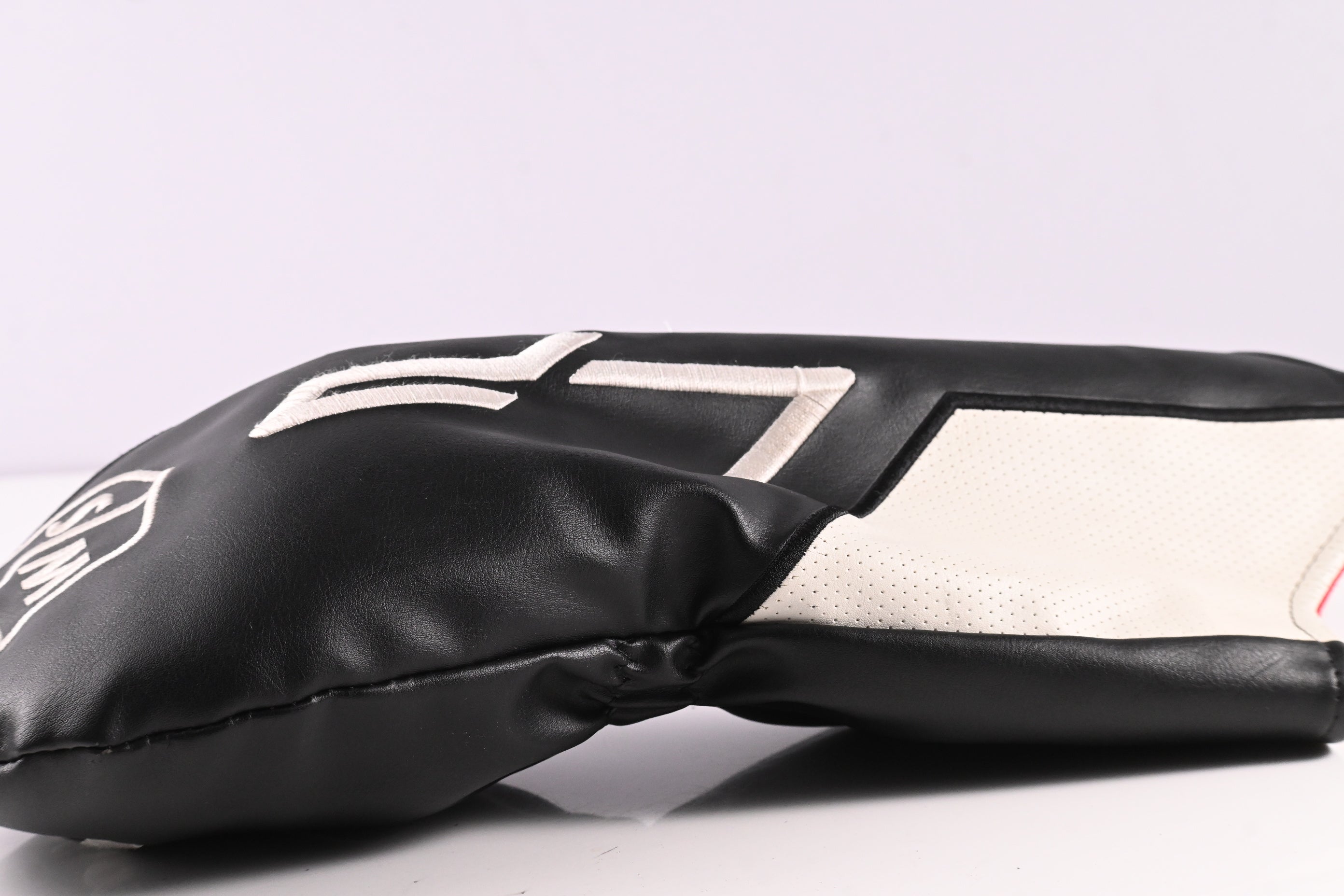 Wilson Staff Launch Pad Driver / 13 Degree / Regular Flex Helium Black 46g Shaft