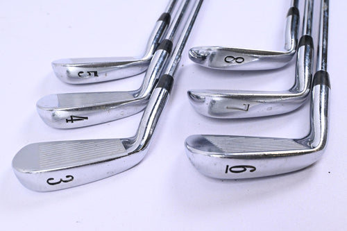 Titleist 690CB Irons / 3-8i / Regular Flex Dynamic Gold R300 Shafts