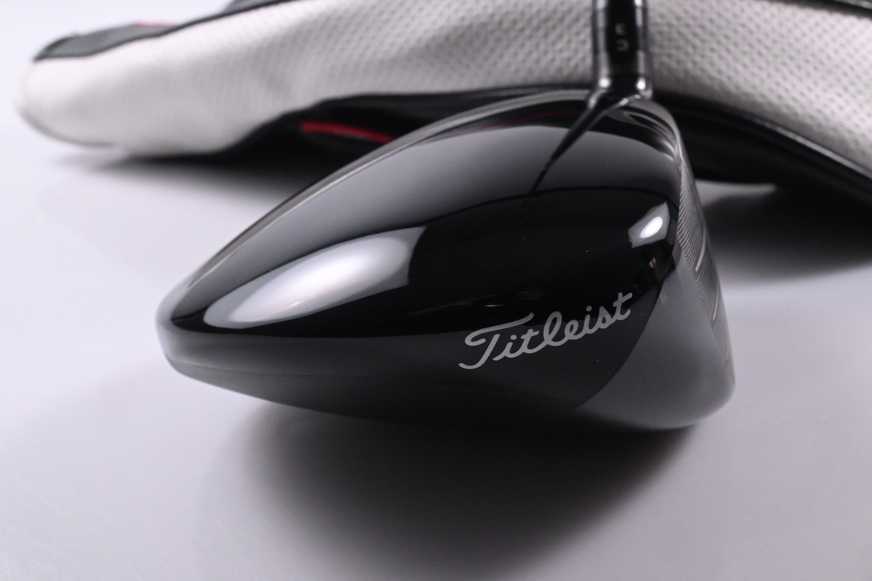 Titleist GT3 Driver / 10 Degree / Stiff Flex Mitsubishi Tensei 1K White 65 Shaft