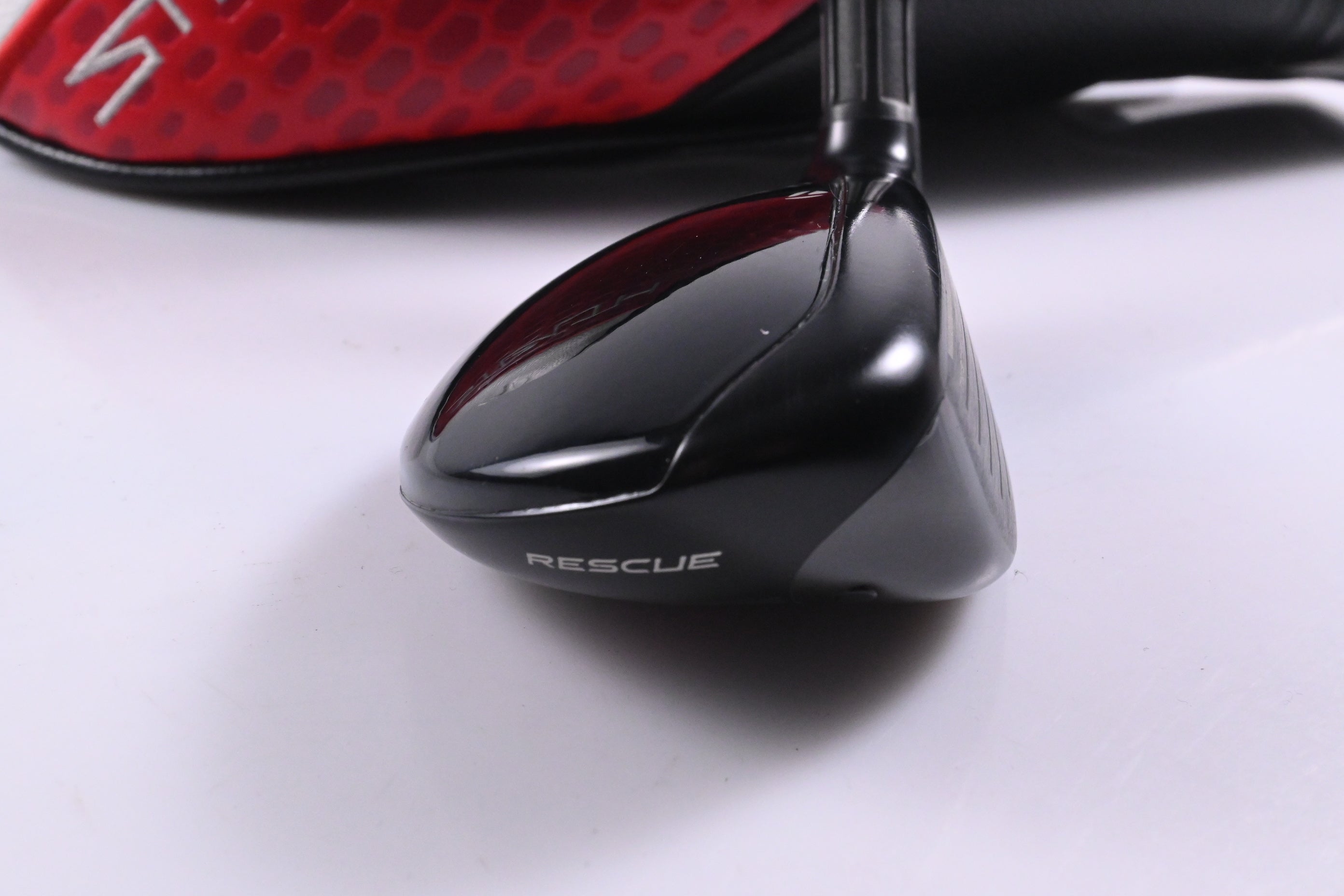 Taylormade Stealth 2 #3 Hybrid / 19 Degree / Regular Flex Fujikura Ventus TR Red