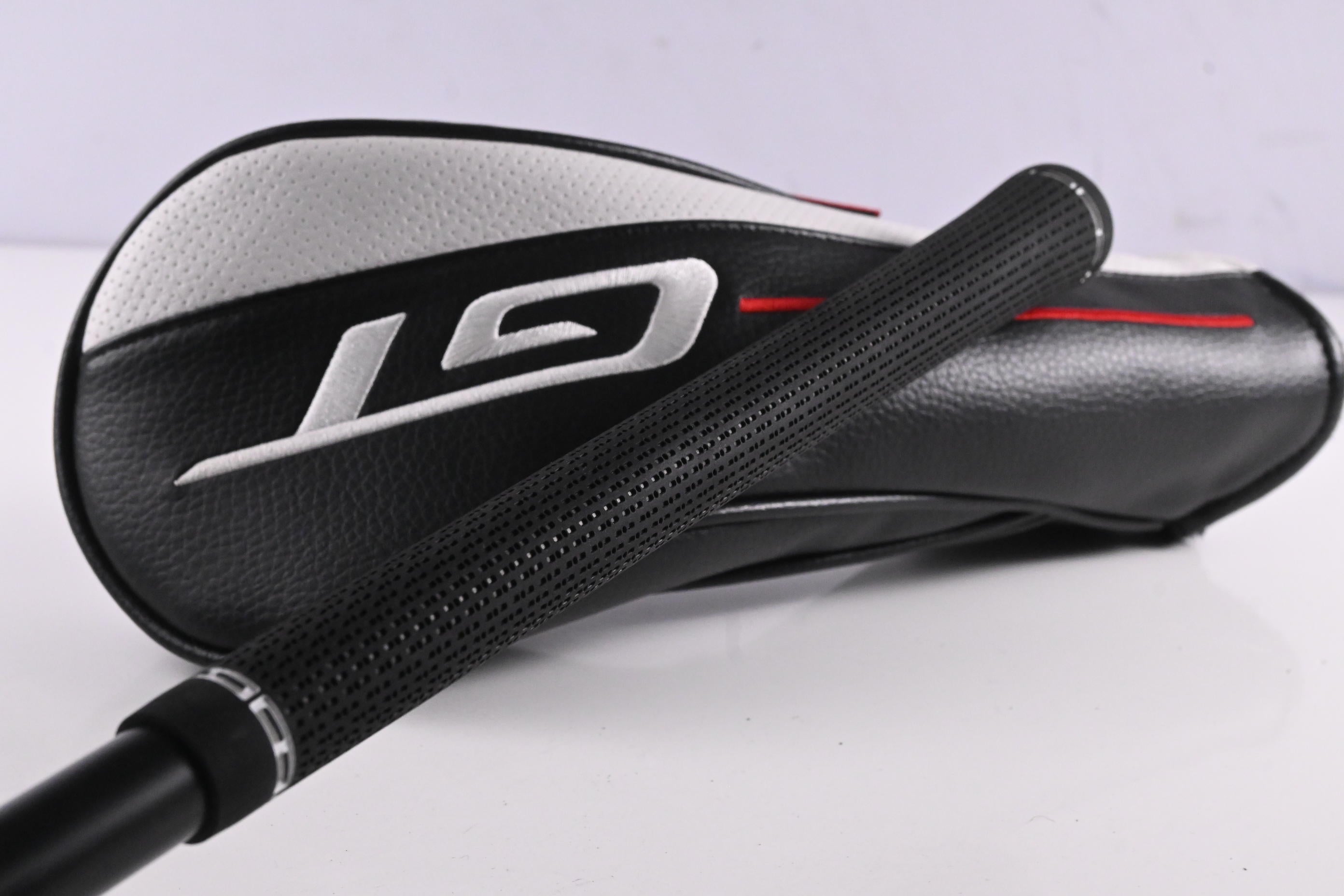 Titleist GT2 #3 Wood / 15 Degree / Stiff Flex HZRDUS Black 70 Shaft