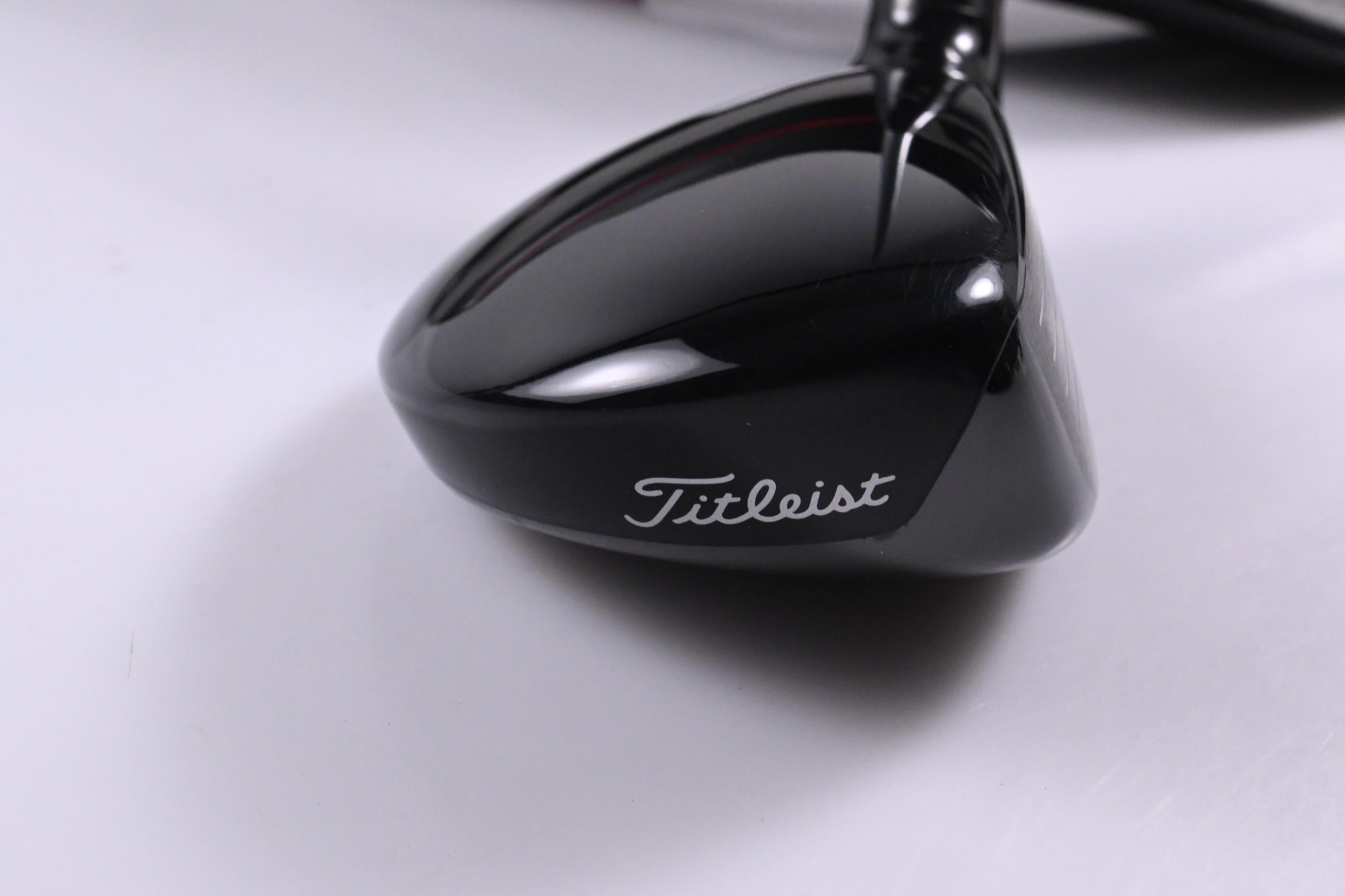 Titleist GT2 #4 Hybrid / 21 Degree / Regular Flex Airspeeder 50 Shaft