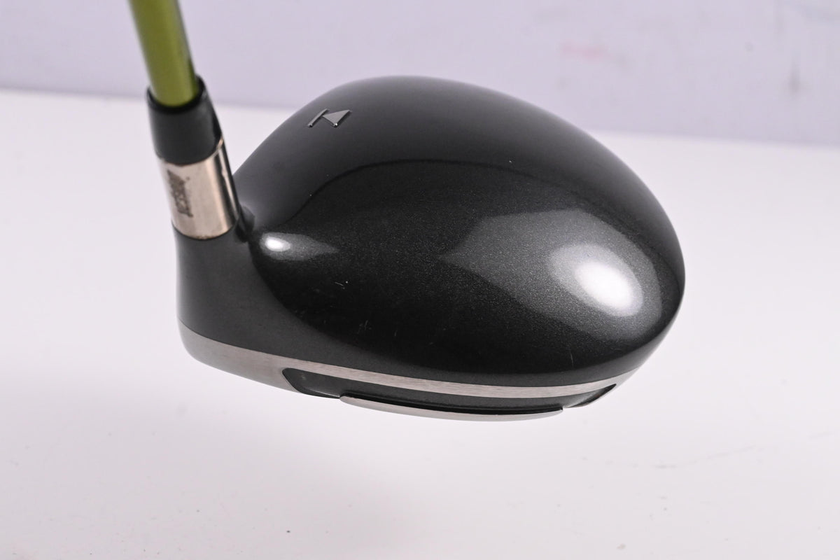 Titleist 905 R Driver / 9.5 Degree / Stiff Flex Aldila NV Green 65 Shaft