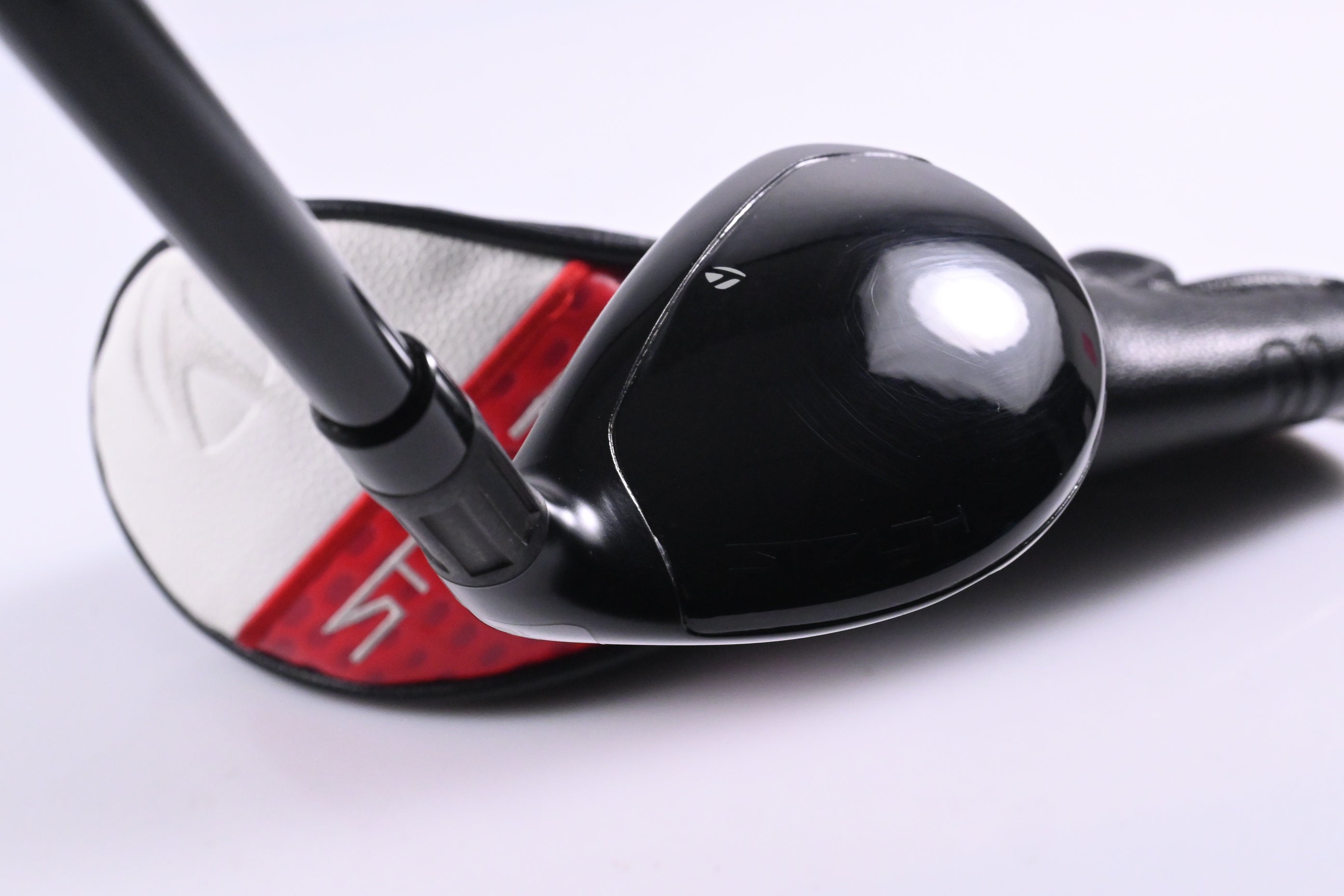 Taylormade Stealth 2 #3 Hybrid / 19 Degree / Regular Flex Fujikura Ventus TR Red
