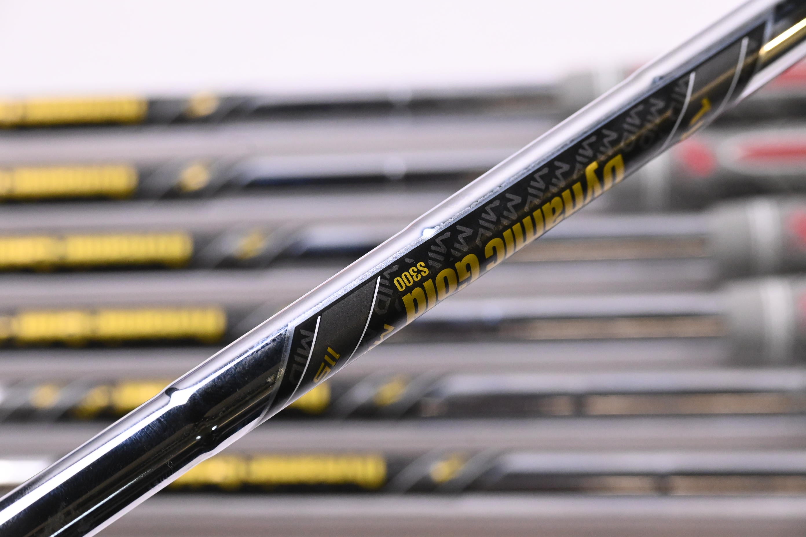 Wilson Staff Model 2024 CB Irons / 4-PW / Stiff Flex Flex Dynamic Gold Mid 115