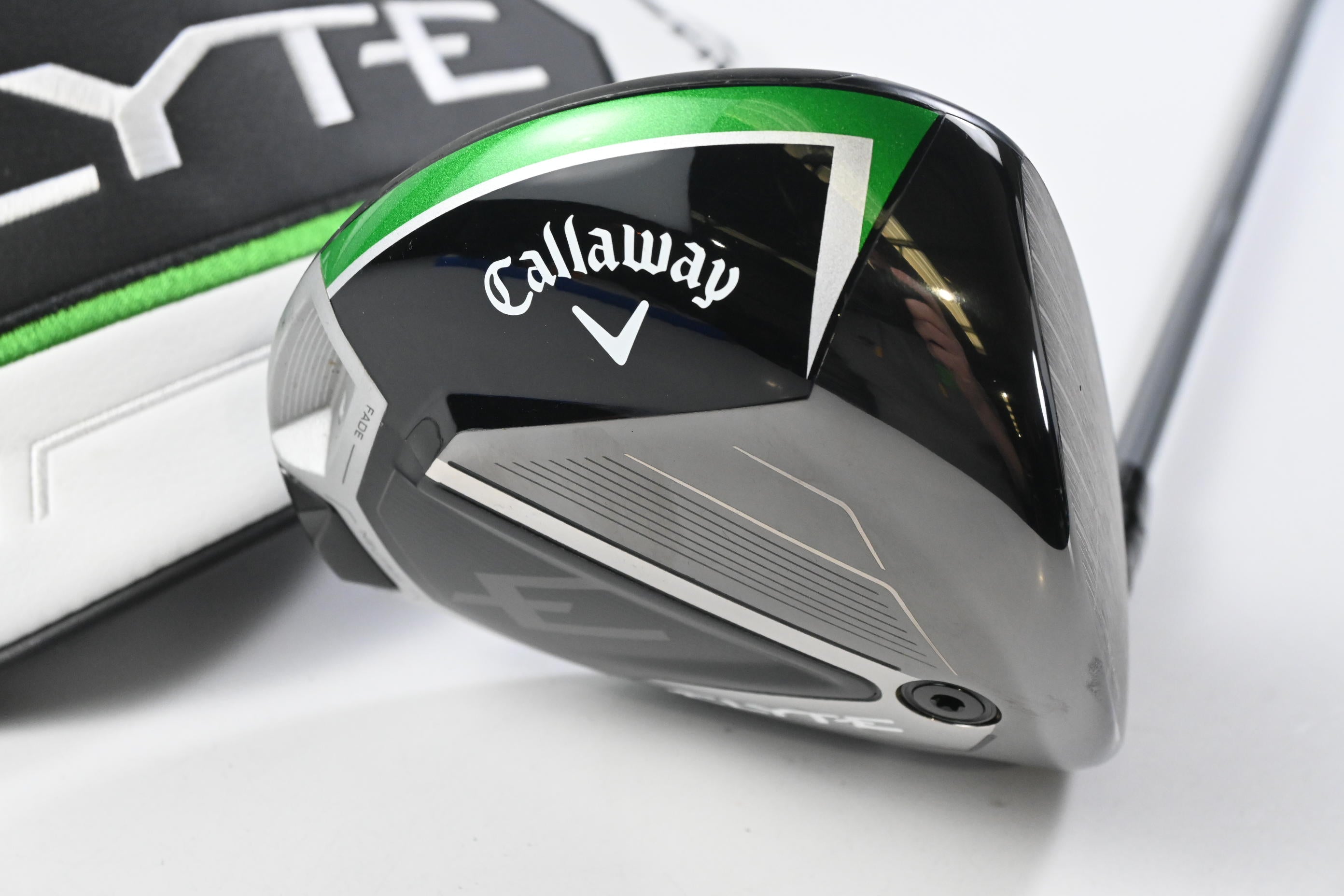Callaway Elyte Driver / 10.5 Degree / Regular Flex Denali Charcoal 50 Shaft