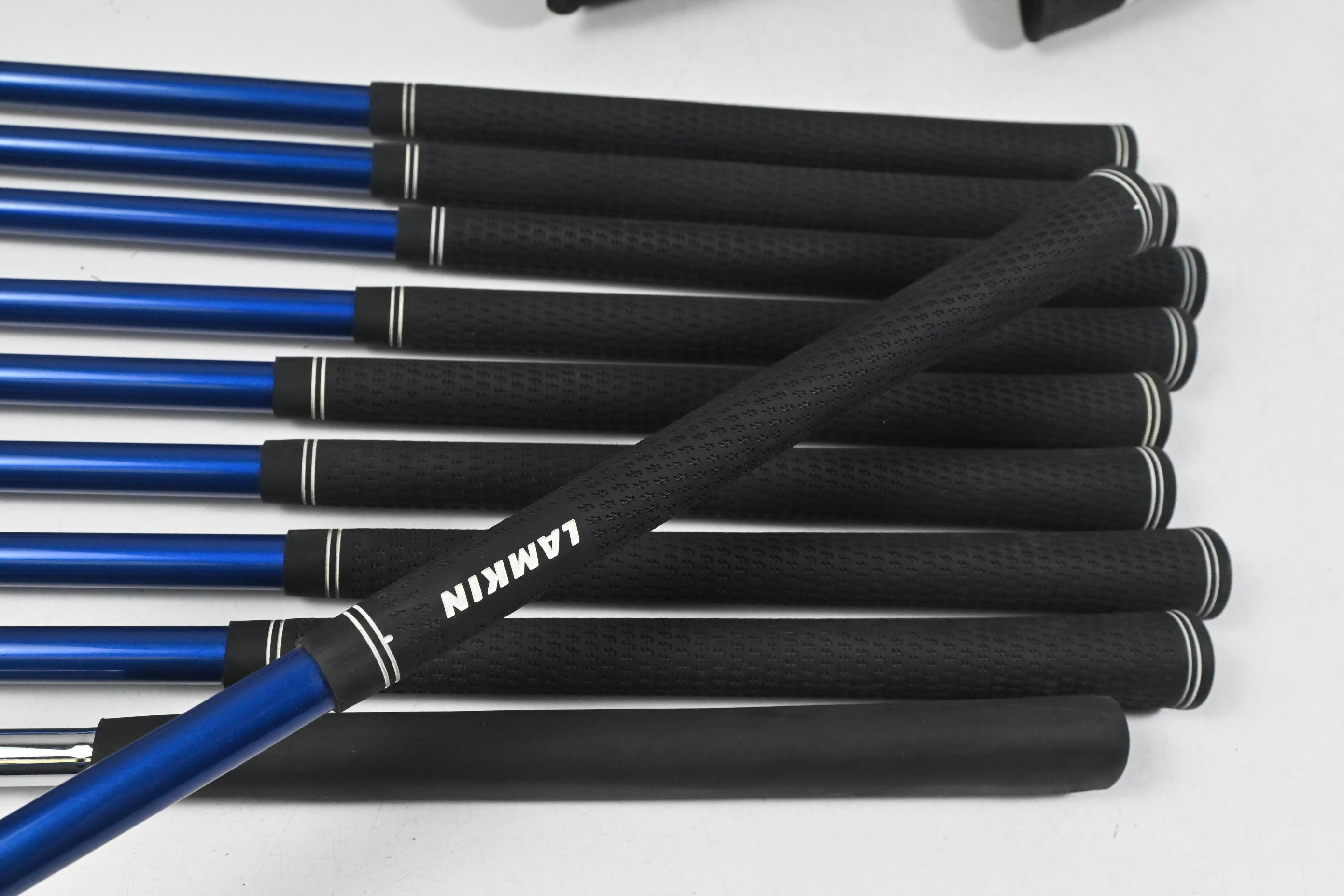 Cobra Fly XL Package Set / Woods, Driver, Putter, Bag