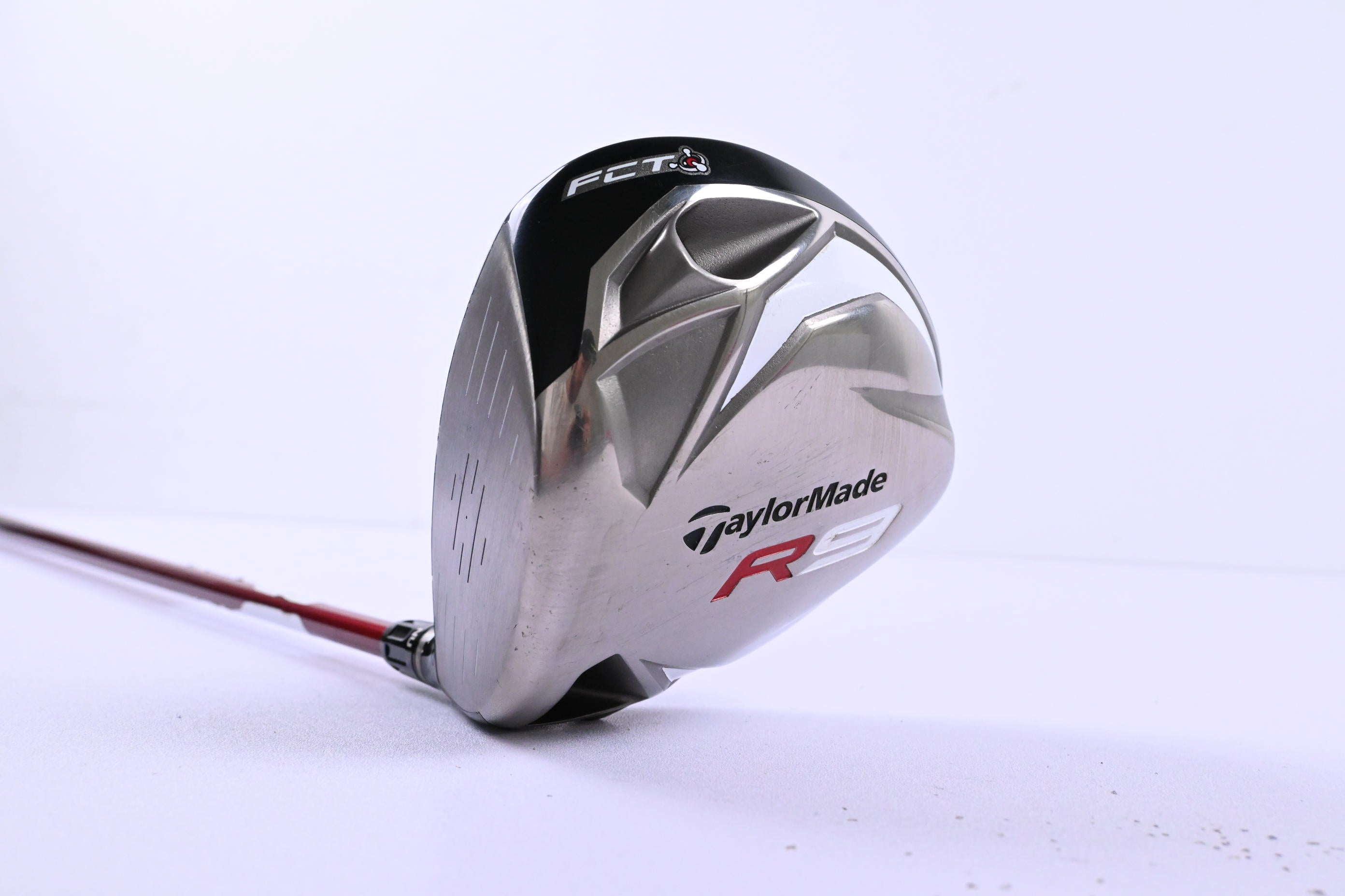 Left Hand Taylormade R9 Driver / 10.5 Degree / Regular Flex Fujikura Motore 65