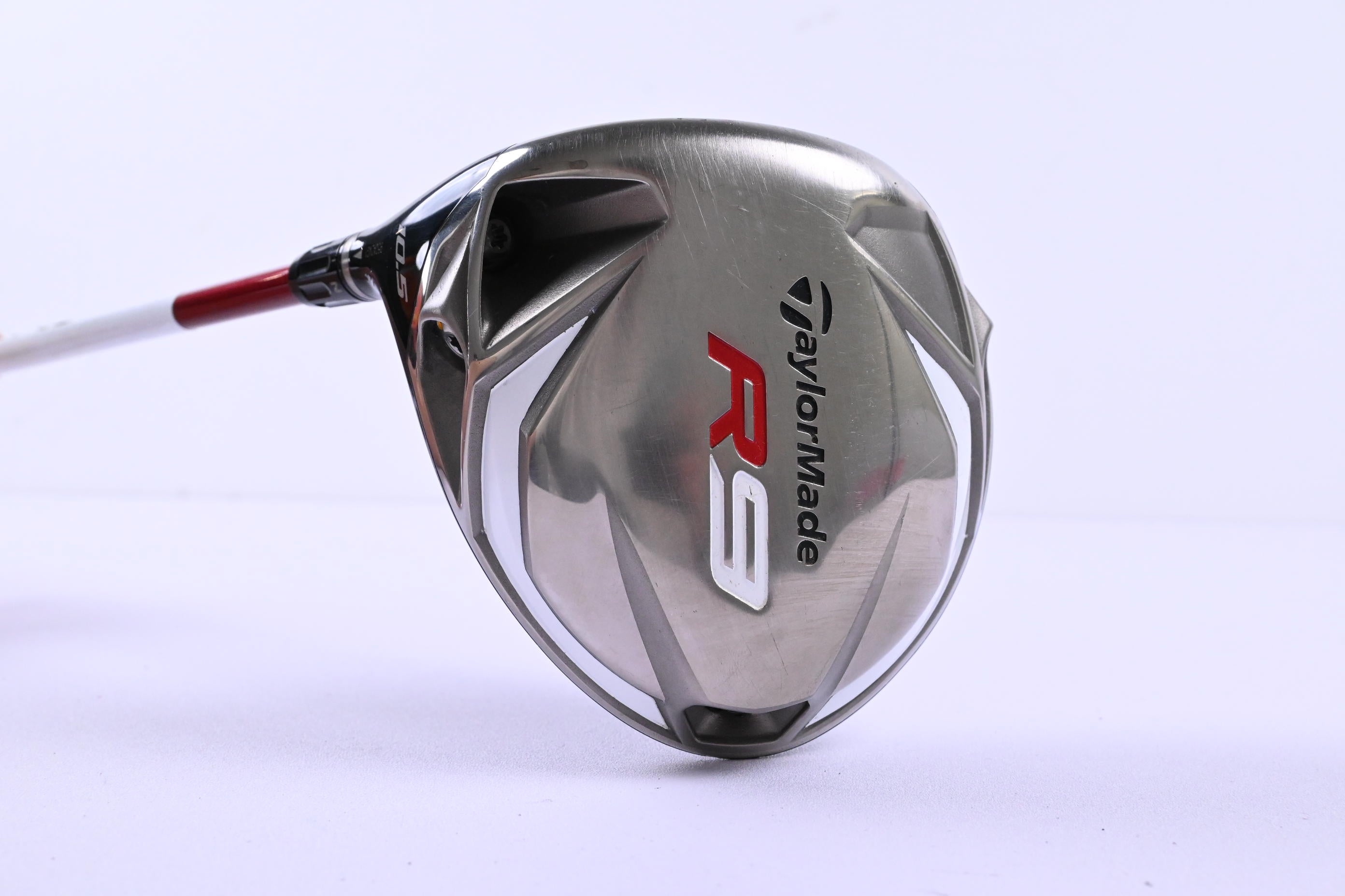 Left Hand Taylormade R9 Driver / 10.5 Degree / Regular Flex Fujikura Motore 65