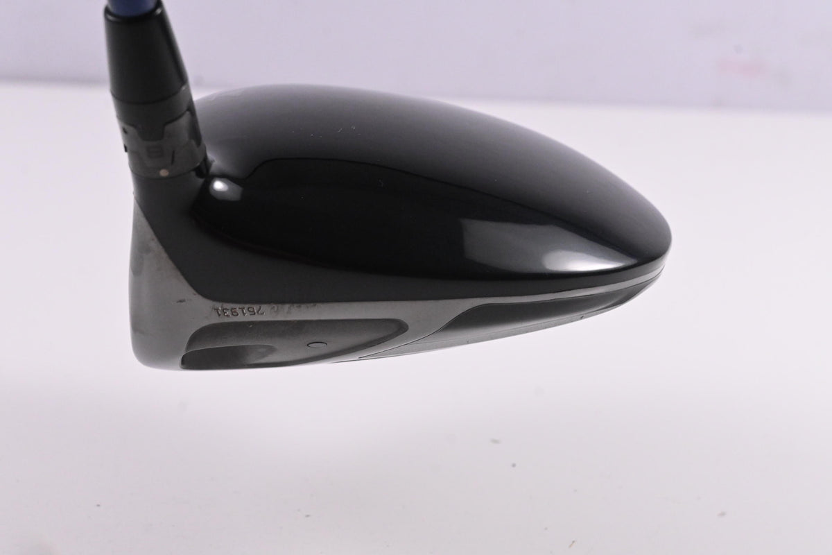 Titleist 910 D2 Driver / 10.5 Degree / Stiff Flex Diamana Kai'li 65 Shaft