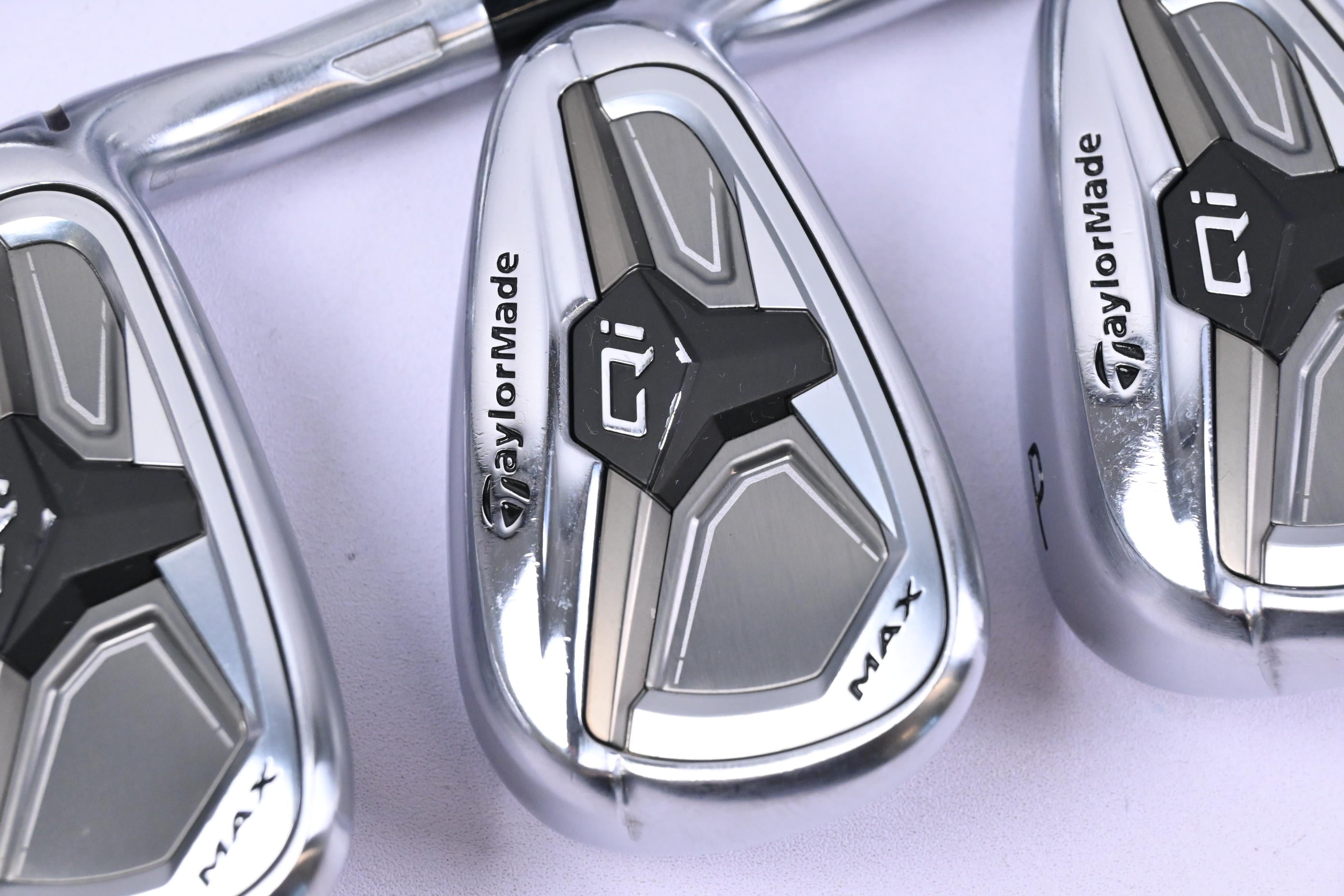 Taylormade Qi Max Irons / 5-PW / Stiff Flex KBS MAX MT 85 Shaft