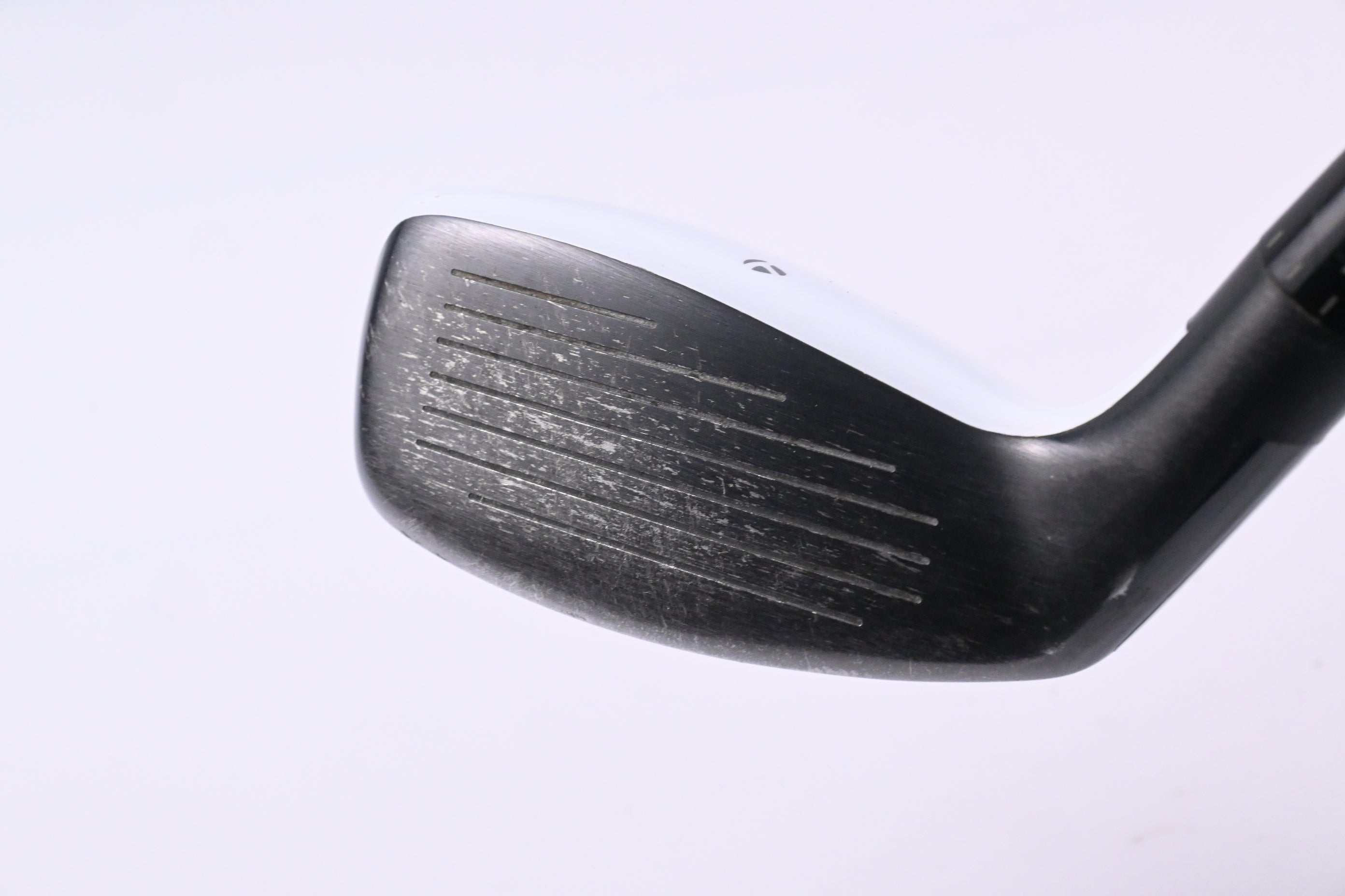 Taylormade R15 #4 Hybrid / 21 Degree / Regular Flex Speeder77 Shaft