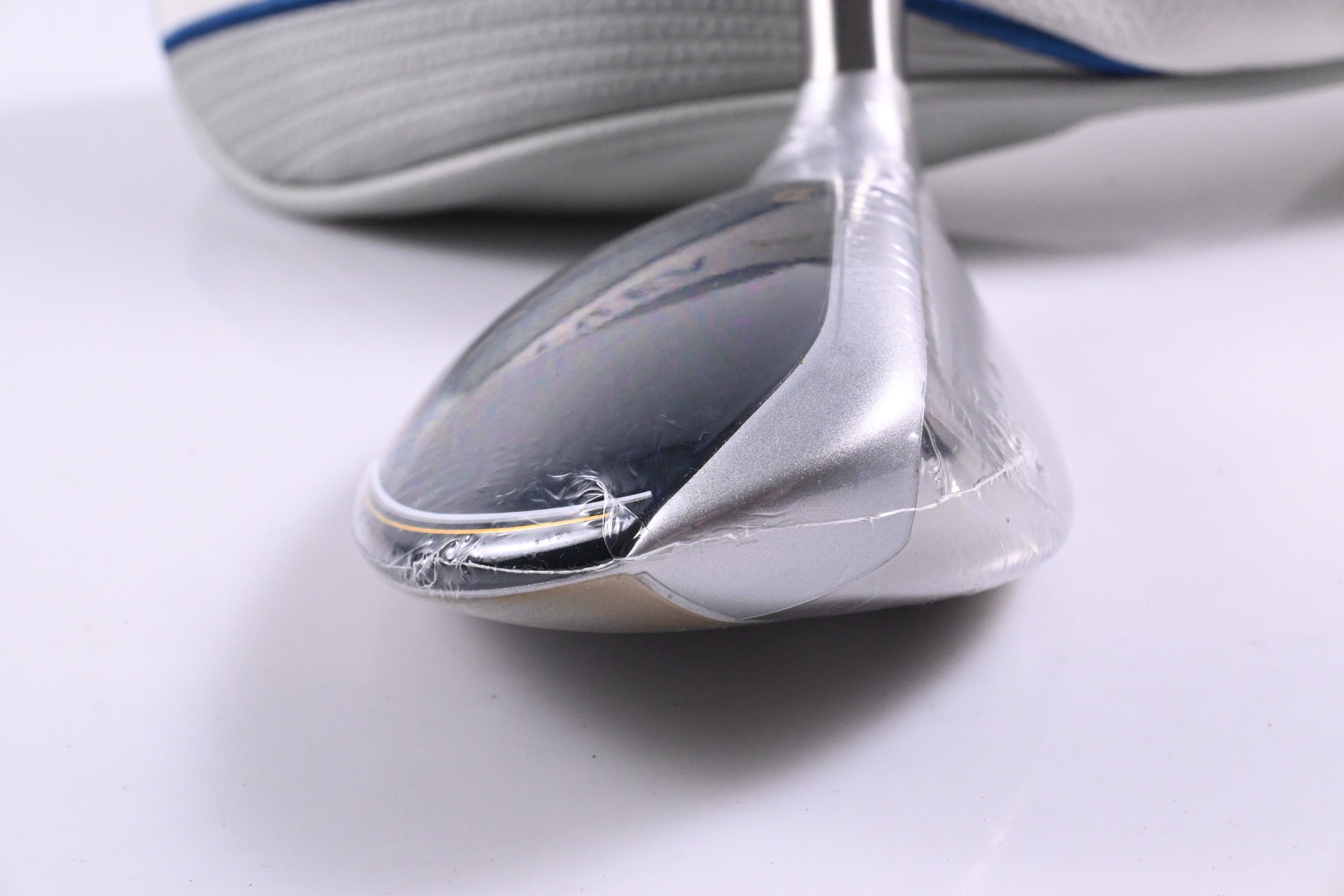 Ladies Taylormade Kalea Gold #6 Hybrid / 31 Degree / Ladies Flex Taylormade 40