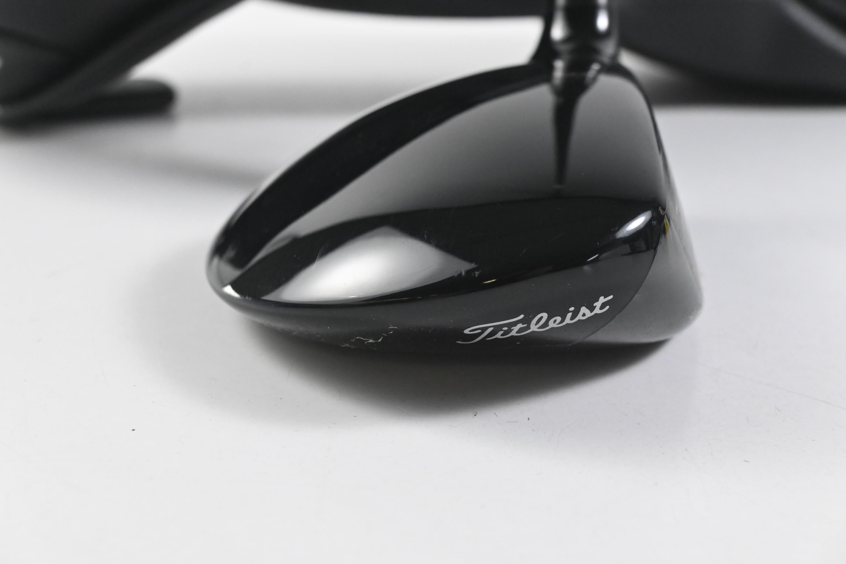 Titleist GT2 #5 Wood / 18 Degree / Stiff Flex HZRDUS Smoke Black RDX 70 Shaft