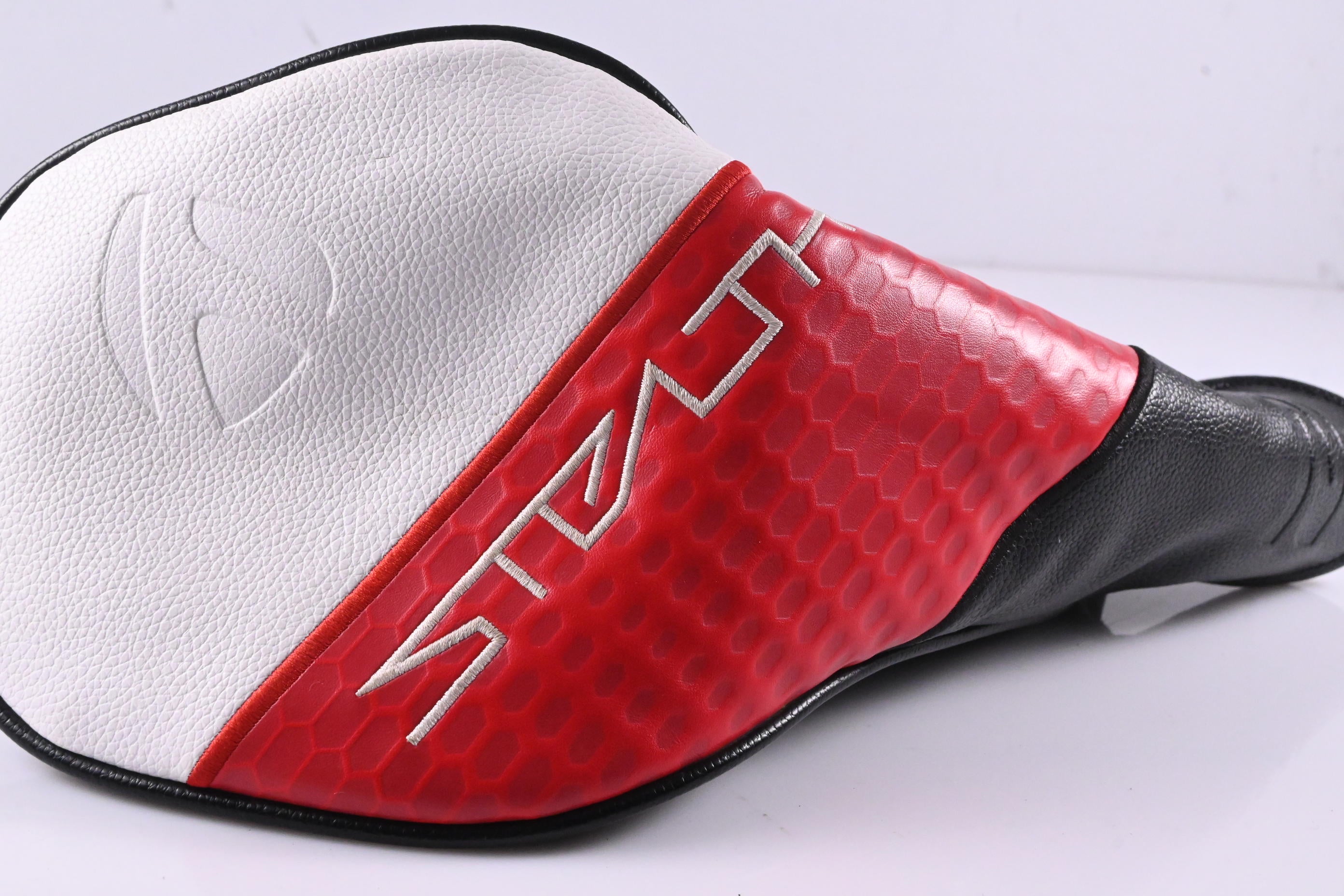 Taylormade Stealth 2 Plus Driver / 9 Degree / Stiff Flex Kai'li Red 60 Shaft
