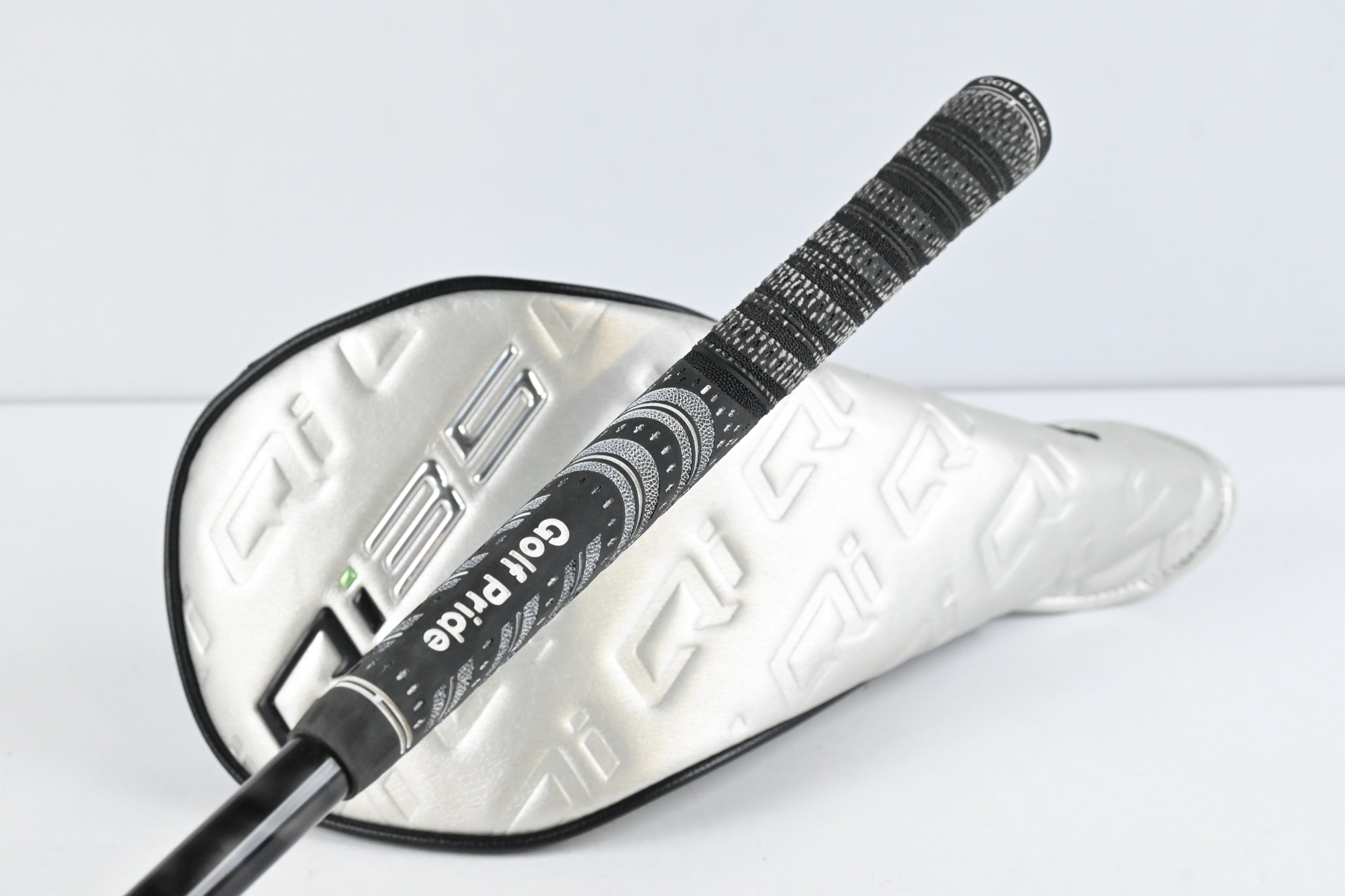 Taylormade Qi35 Driver / 9 Degree / Stiff Flex Evenflow Riptide 60 Small Batch
