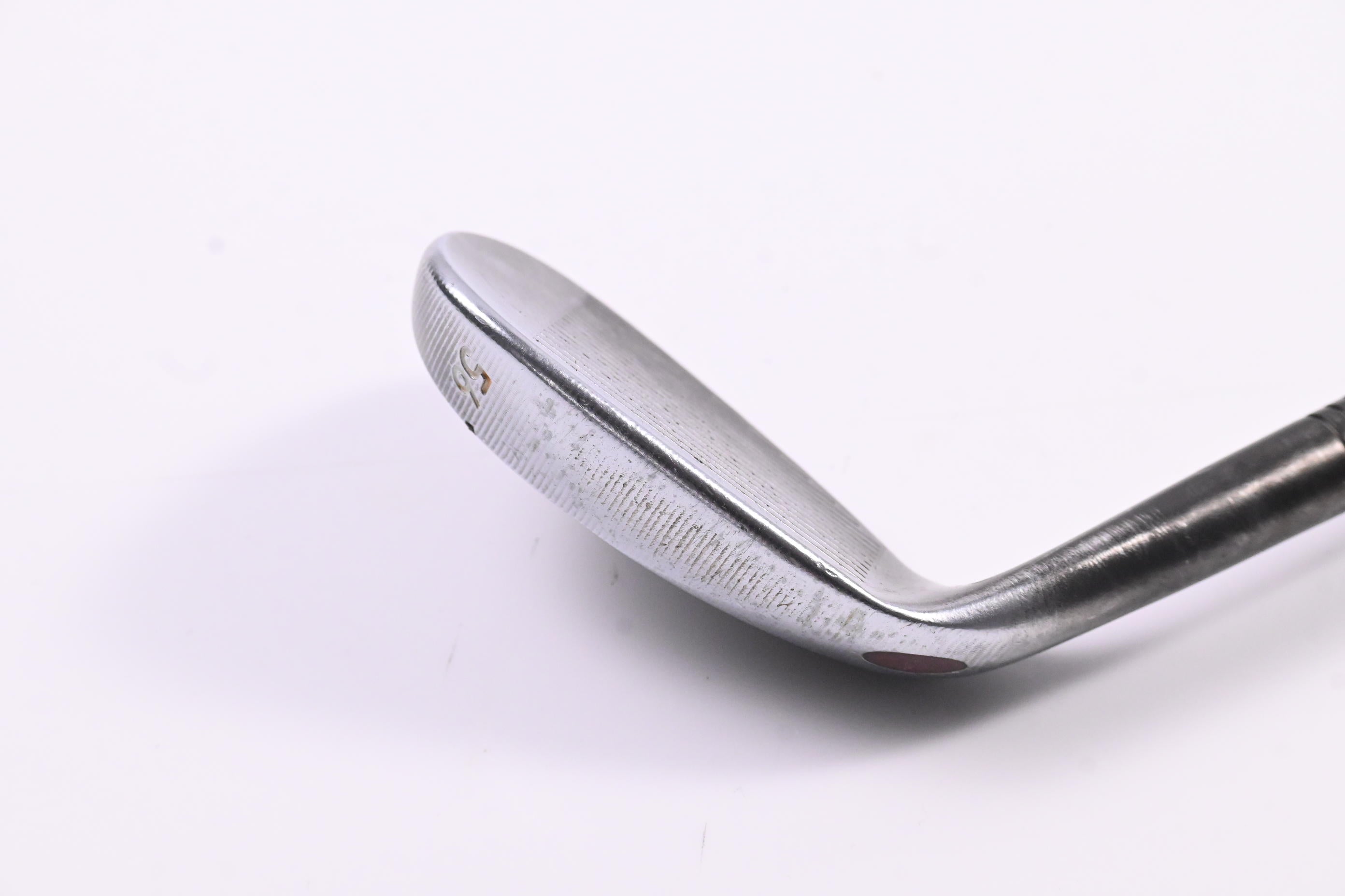 Taylormade Milled Grind Sand Wedge / 56 Degree / Wedge Flex Dynamic Gold