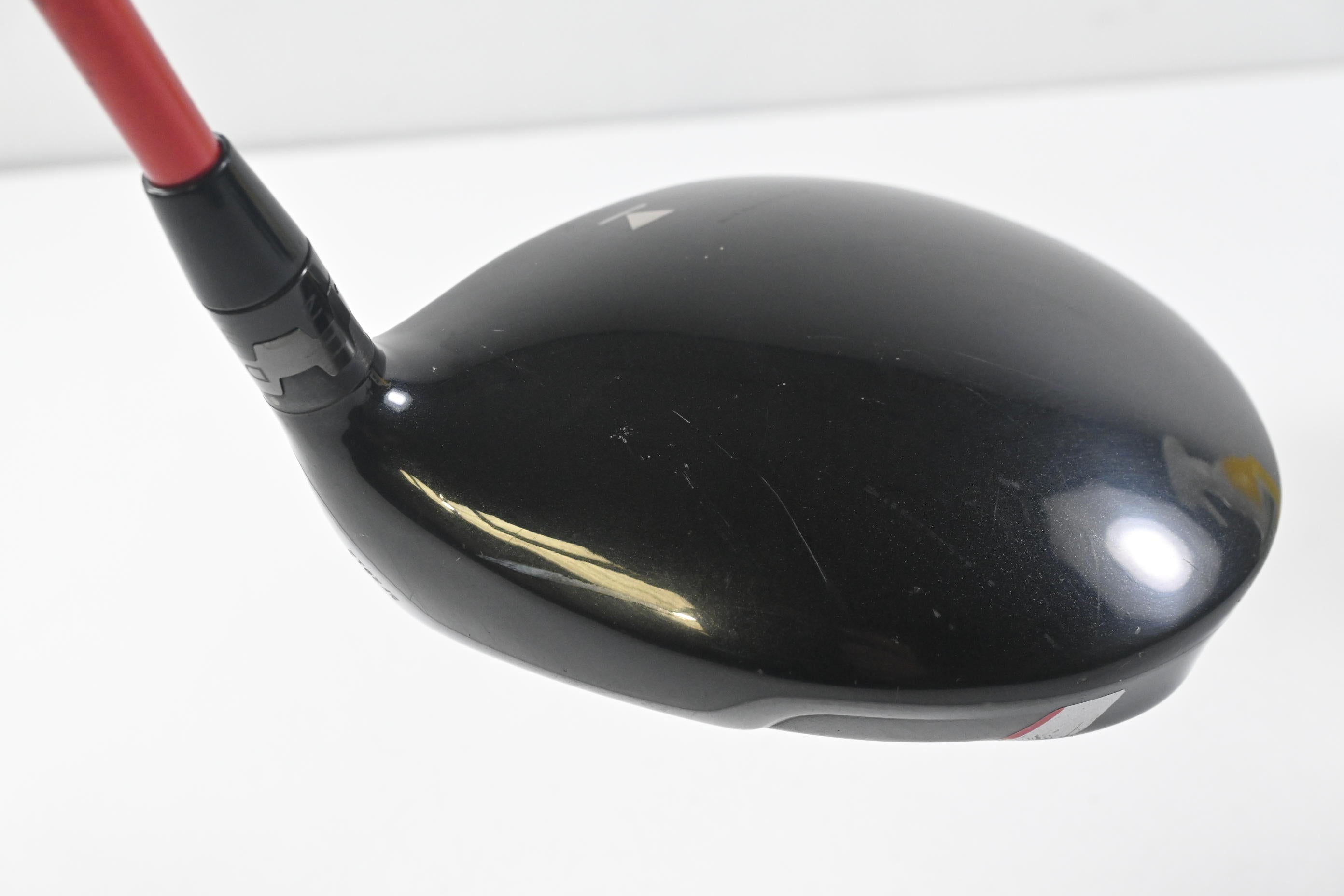 Titleist 913 D3 Driver / 9.5 Degree / Stiff Flex Fujikura Motore F1 75 Shaft