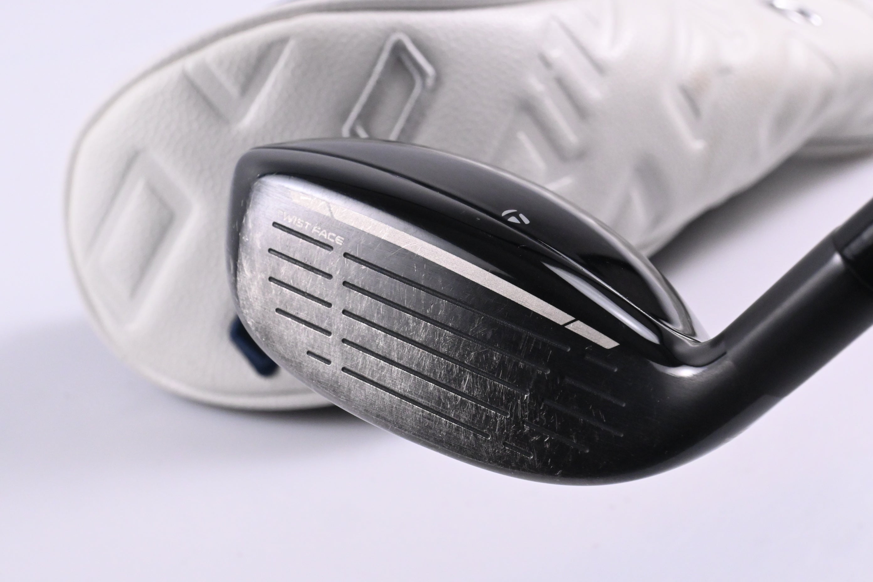 Taylormade Qi10 #4 Hybrid / 23 Degree / Regular Flex Fujikura Speeder NX TCS 50