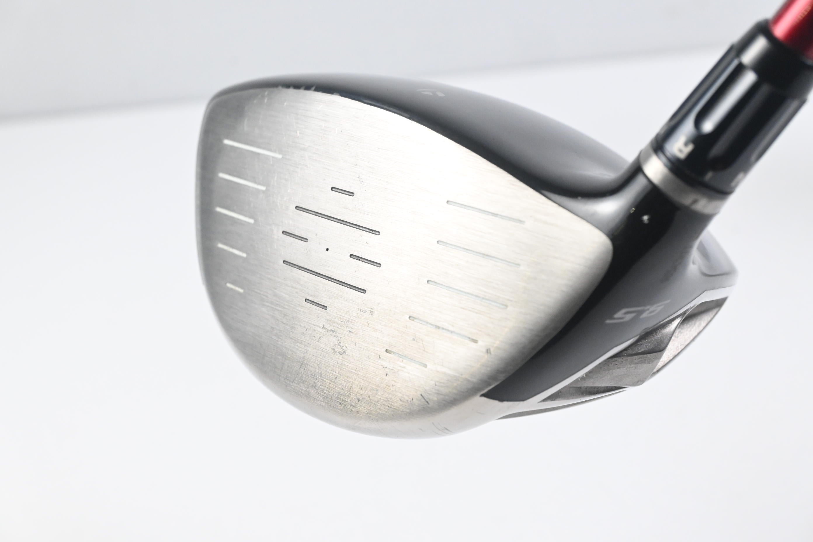 Taylormade R9 Driver / 9.5 Degree / Stiff Flex Fujikura Motore 65 Shaft