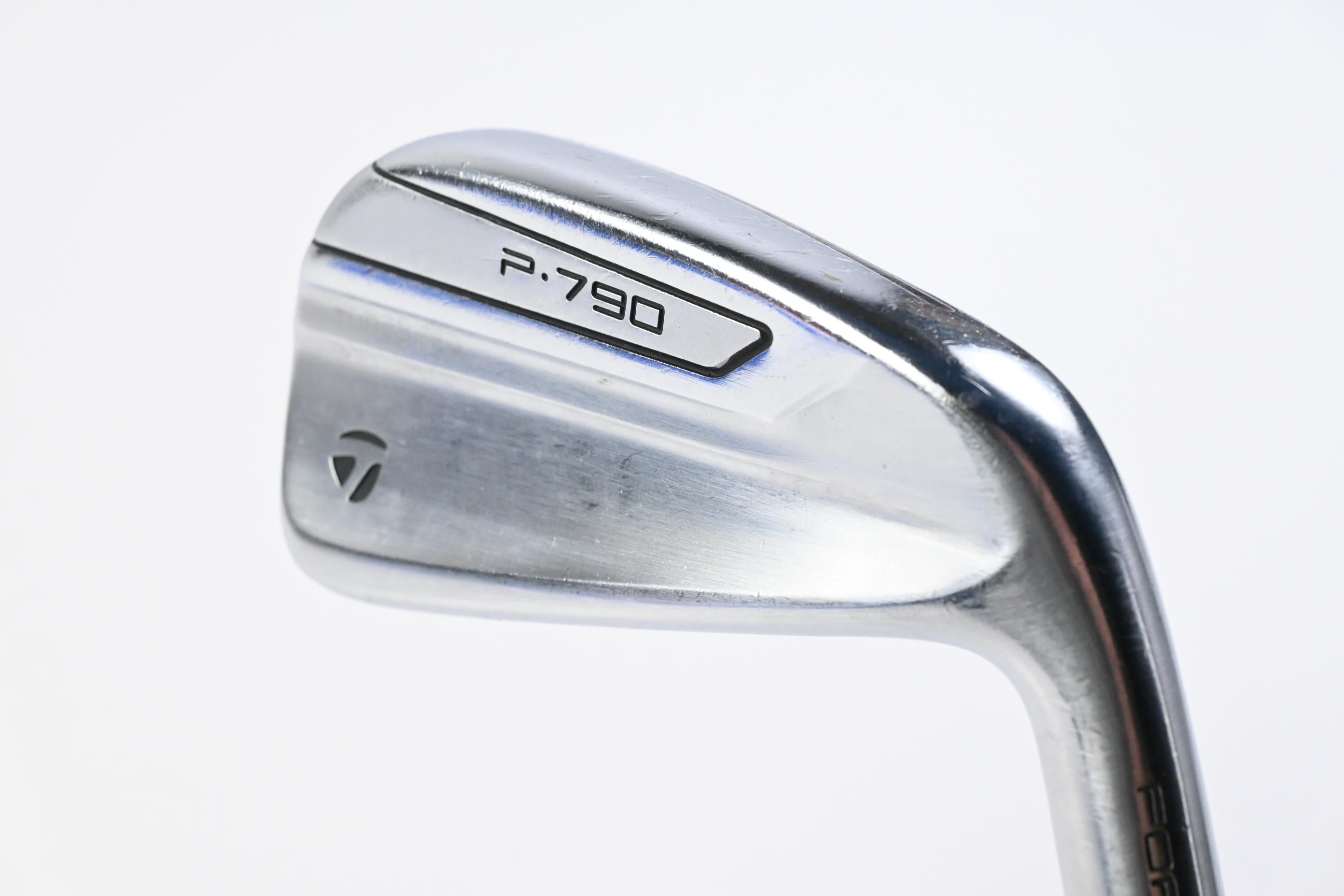 Taylormade P790 2017 #4 Iron / 21 Degree / Regular Flex Dynamic Gold R300 105