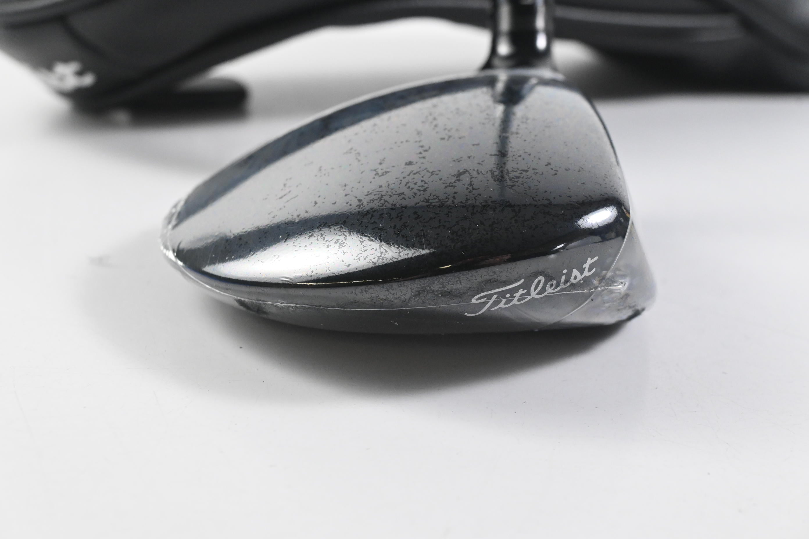 Titleist GT1 #5 Wood / 18 Degree / Regular Flex Fujikura Airspeeder 40 Shaft