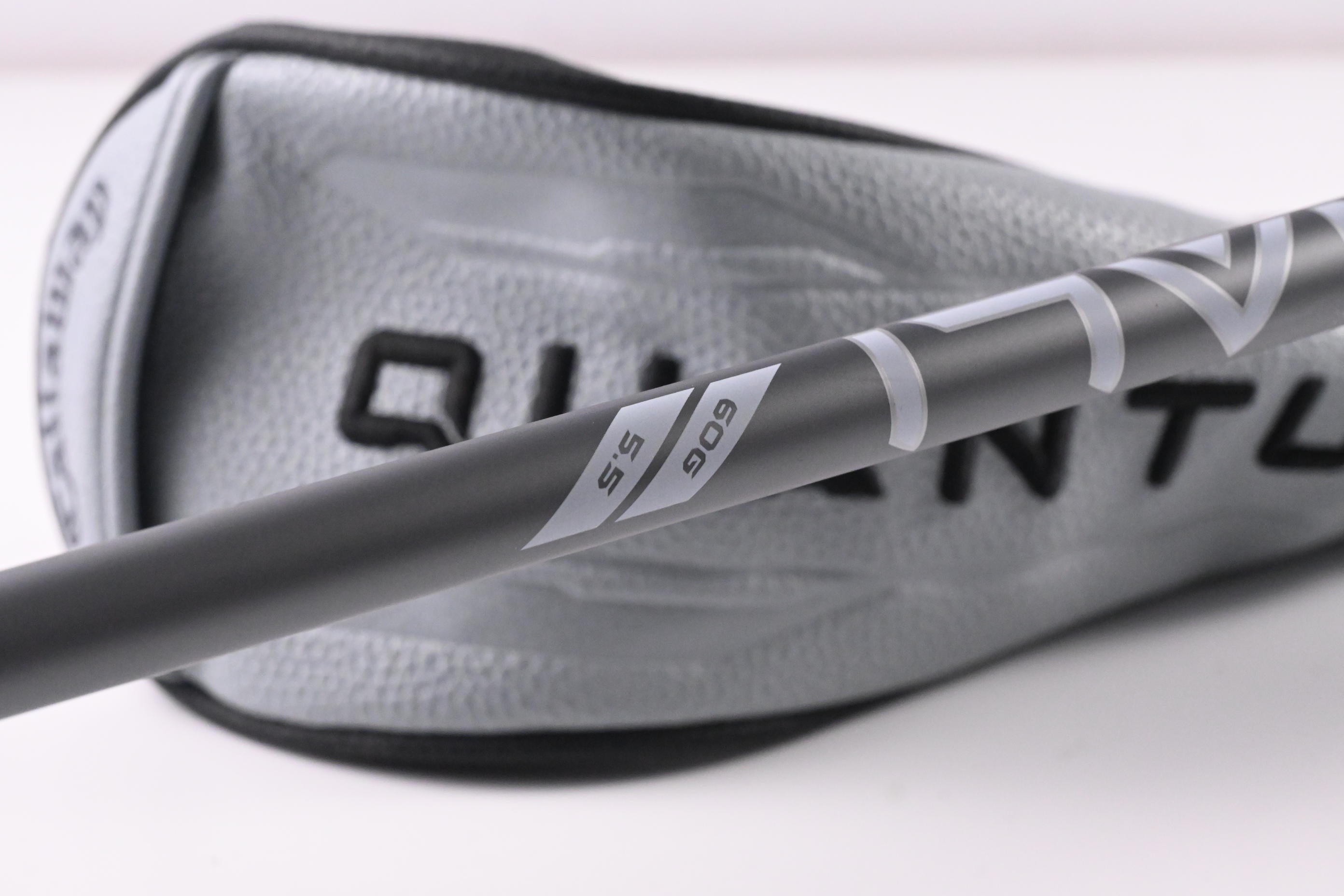 Callaway Quantum Max #5 Wood / 18 Degree / Regular Flex Denali Frost Silver 60