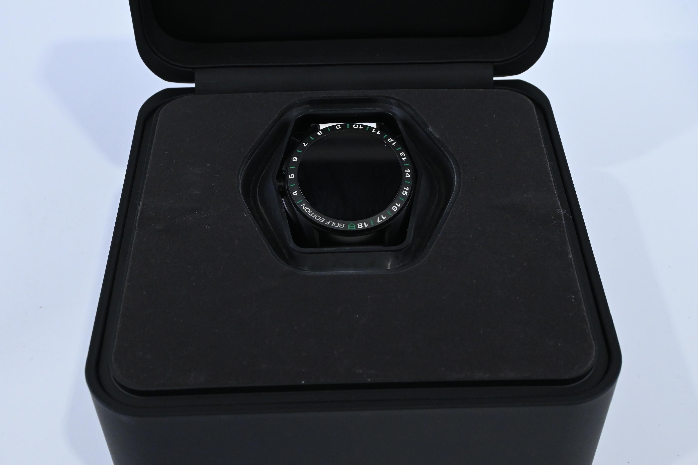 Tag Heuer Connected Calibre E4 Golf Edition / Golf Watch