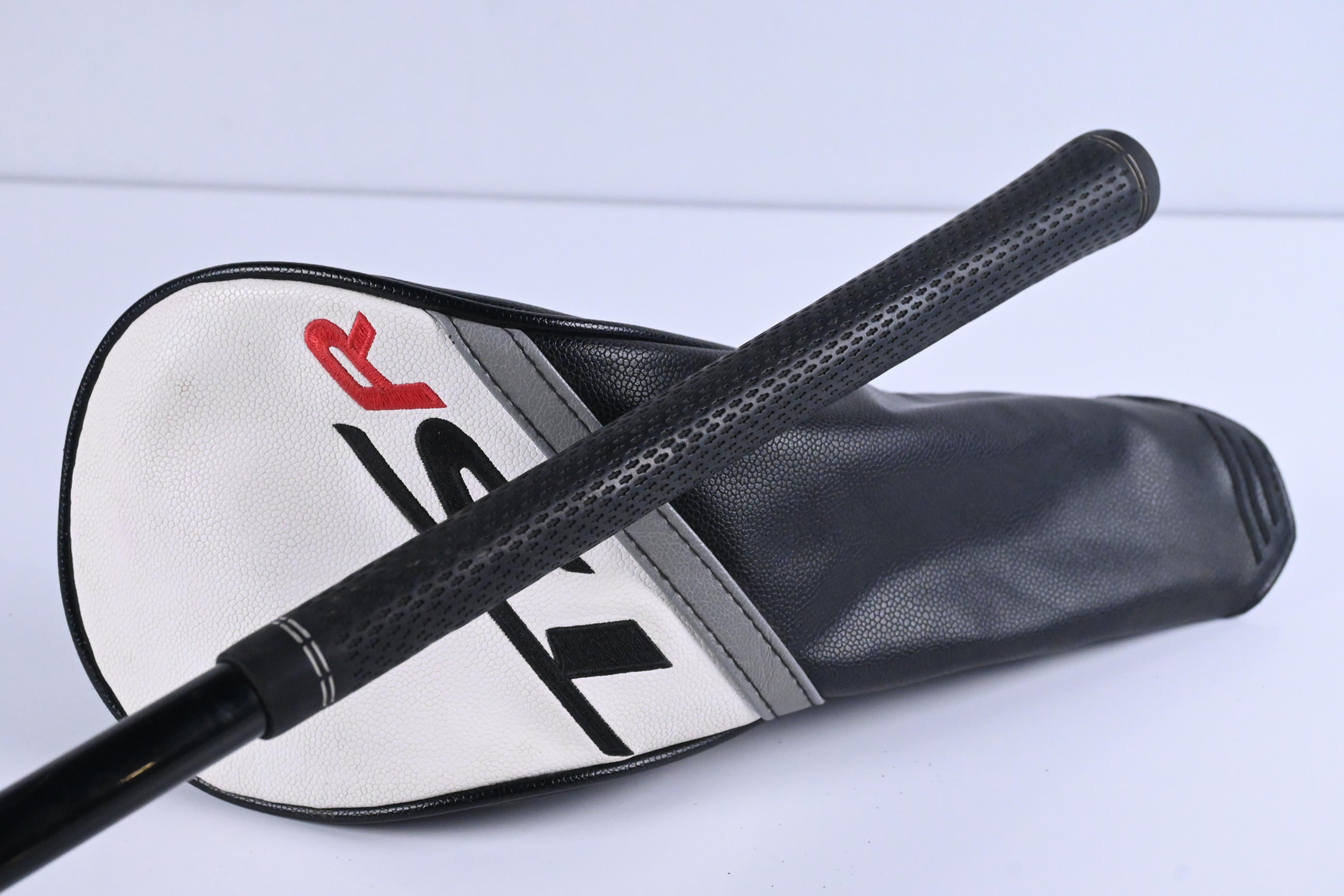 Titleist TSR2 Driver / 10 Degree / Stiff Flex Hzrdus Gen 4 Black 60 Shaft