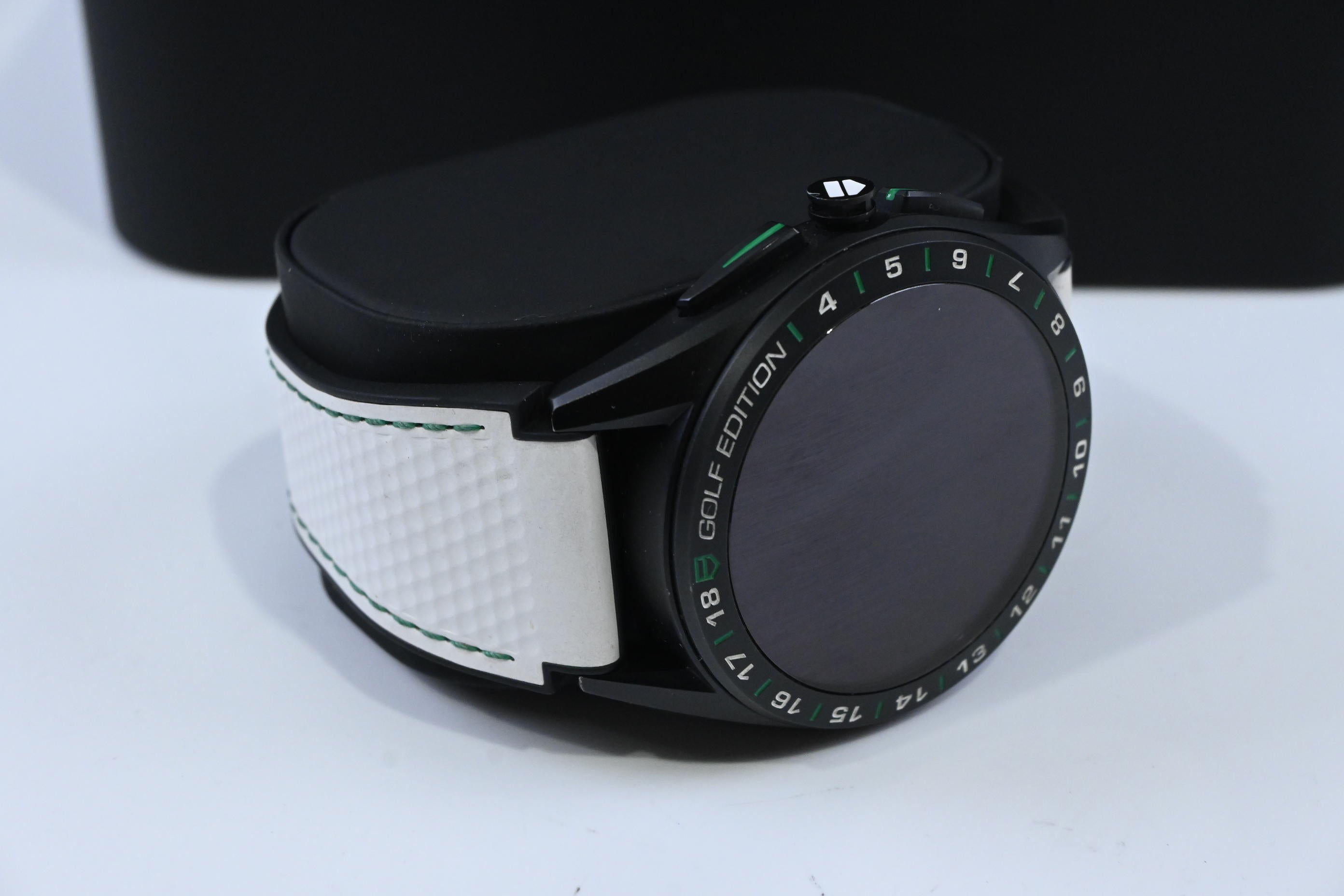 Tag Heuer Connected Calibre E4 Golf Edition / Golf Watch