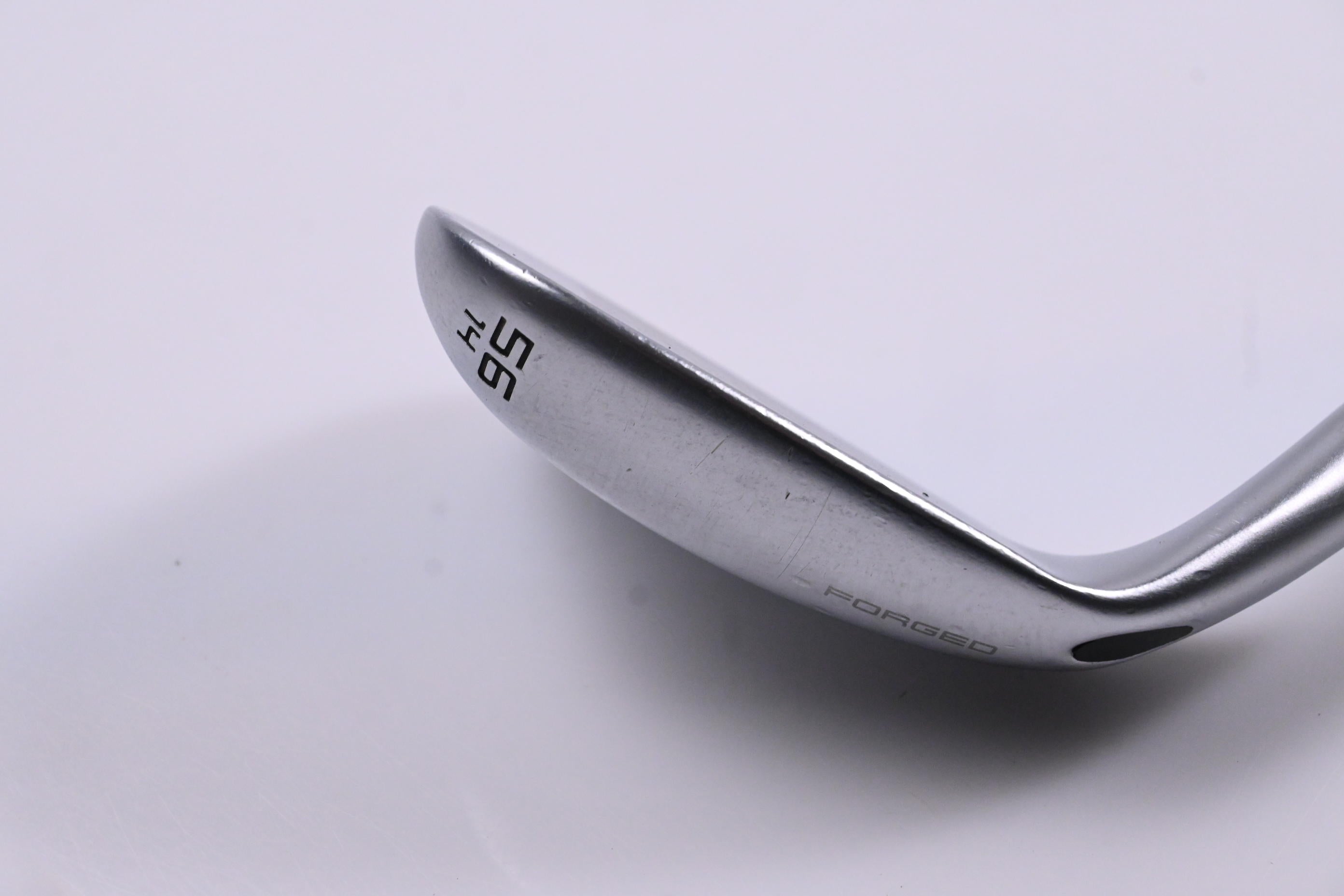 Wilson Staff Model Sand Wedge / 56 Degree / Wedge Flex Dynamic Gold Shaft