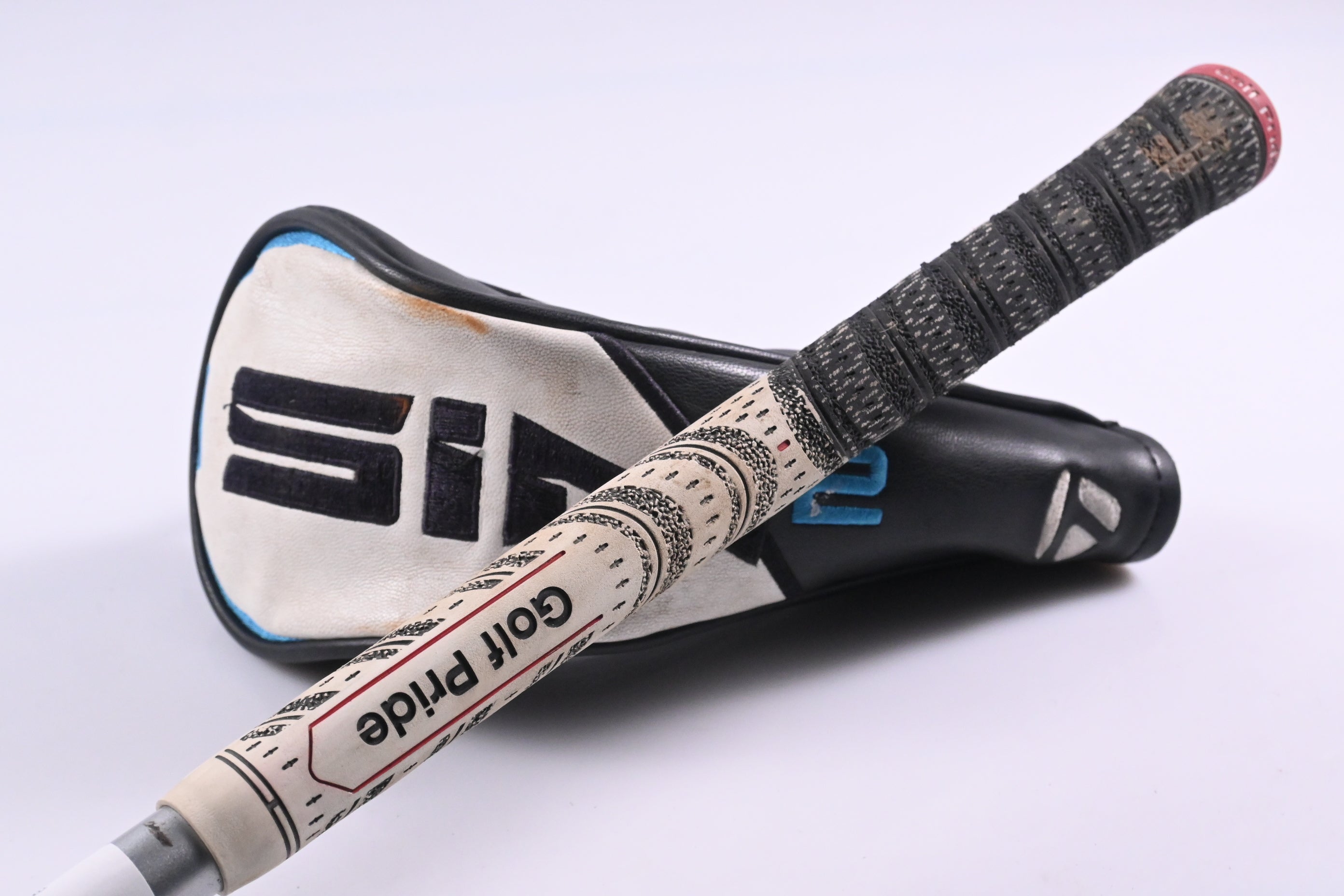 Taylormade SIM2 #3 Hybrid / 19.5 Degree / Stiff Flex Tensei AV Raw Blue 80 Shaft