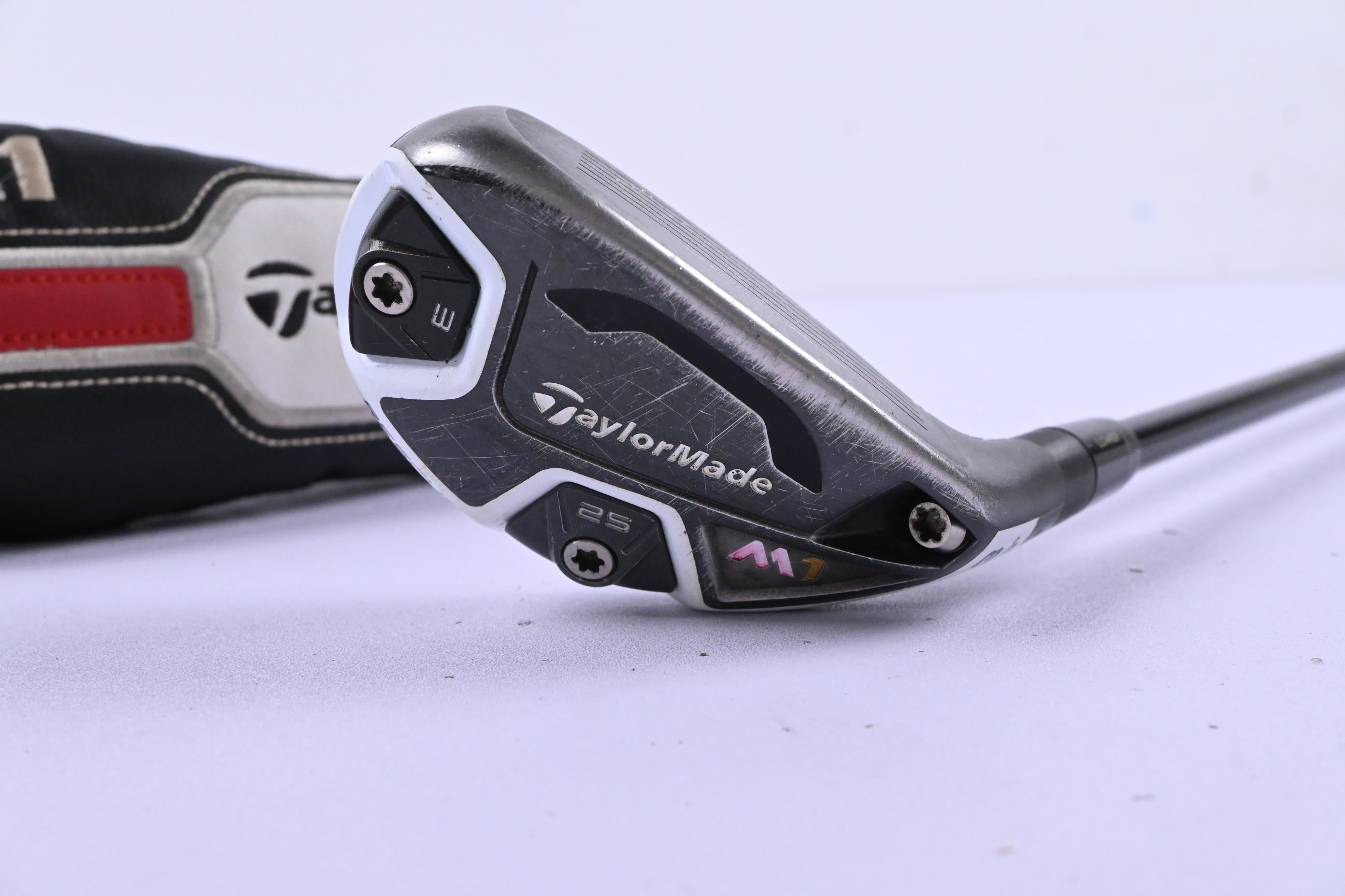 Taylormade M1 #3 Hybrid / 19 Degree / Regular Flex Fujikura Pro 80 Shaft