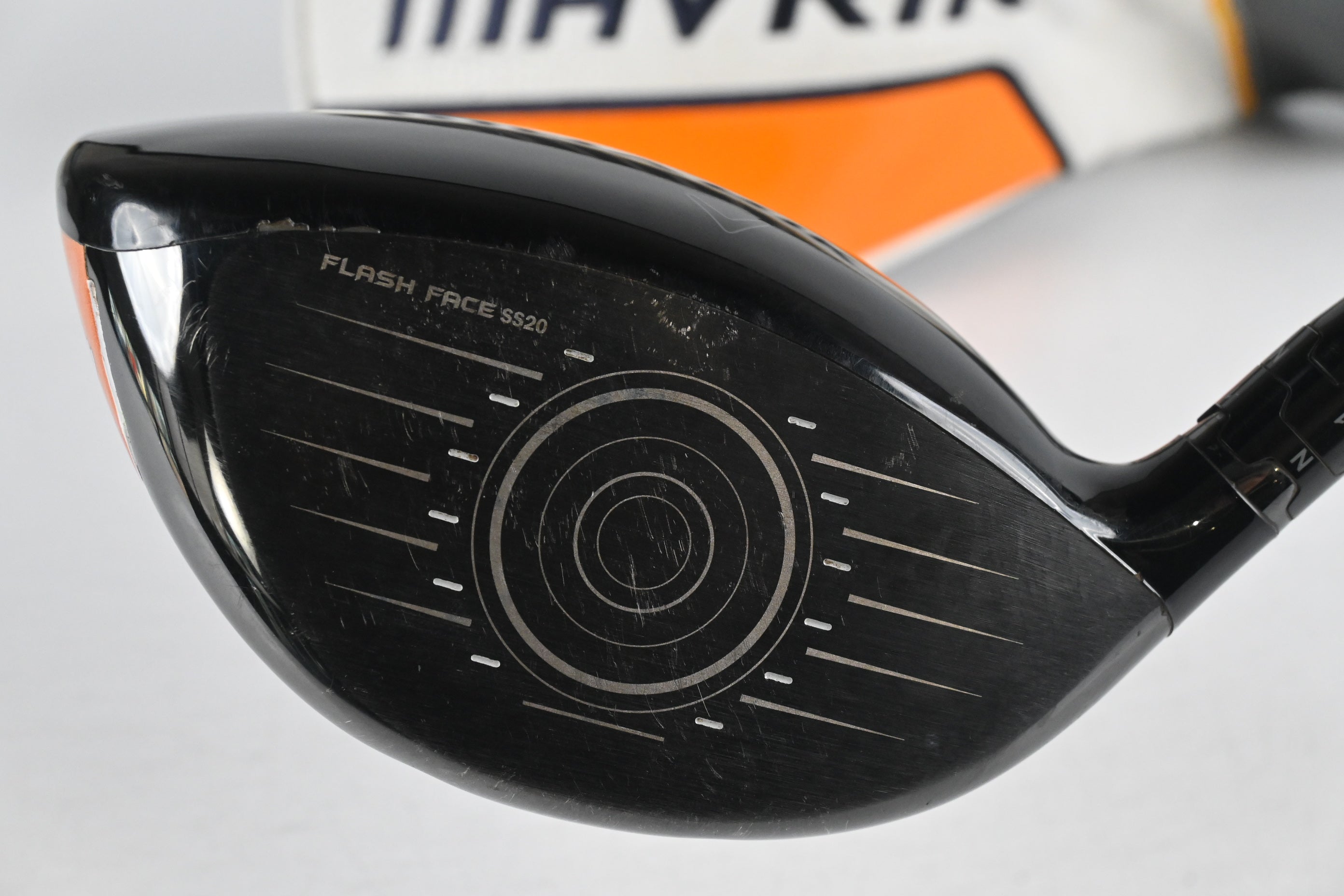 Callaway Mavrik Driver / 10.5 Degree / Regular Flex HZRDUS T800 Orange 55 Shaft