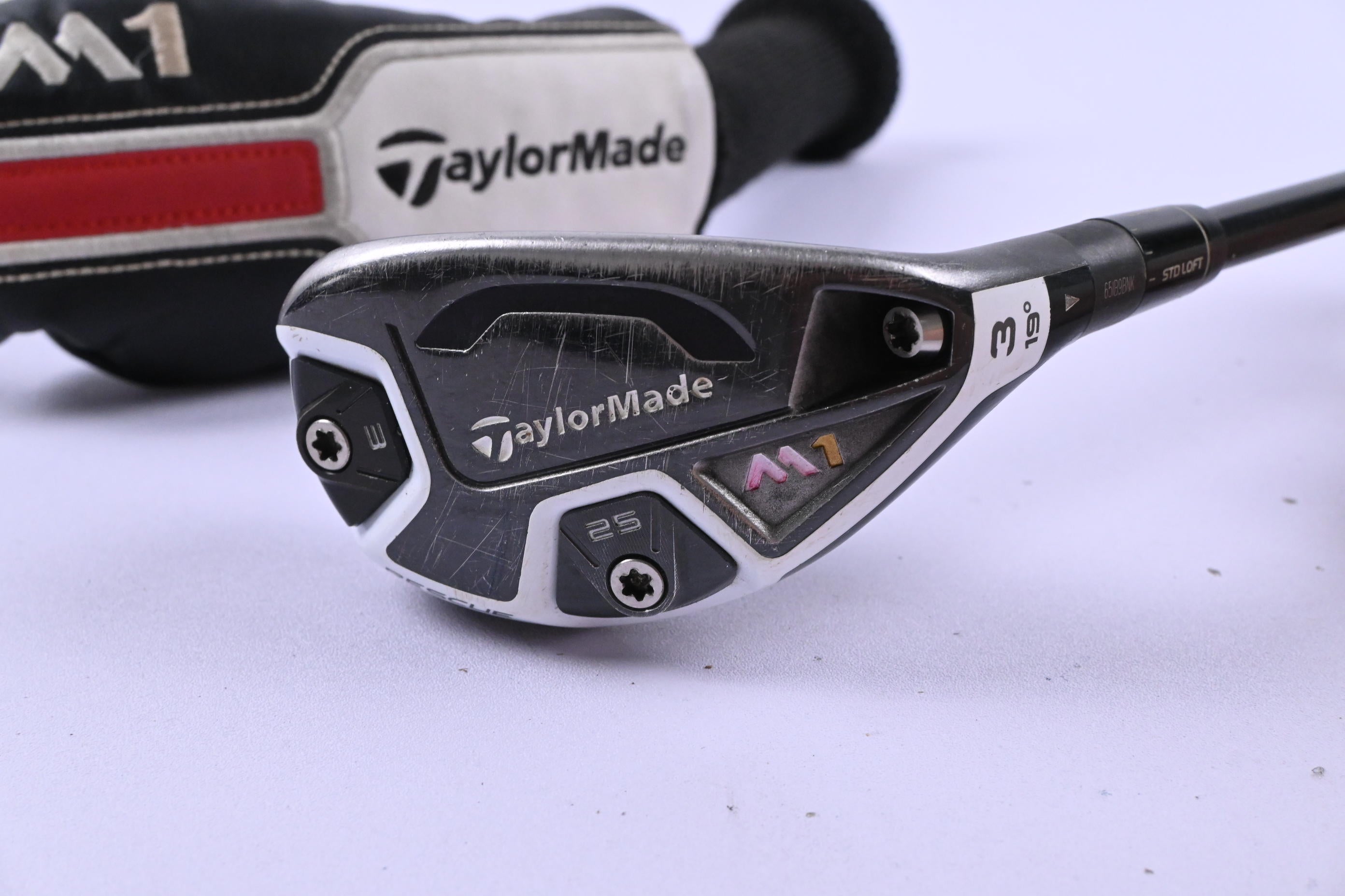 Taylormade M1 #3 Hybrid / 19 Degree / Regular Flex Fujikura Pro 80 Shaft
